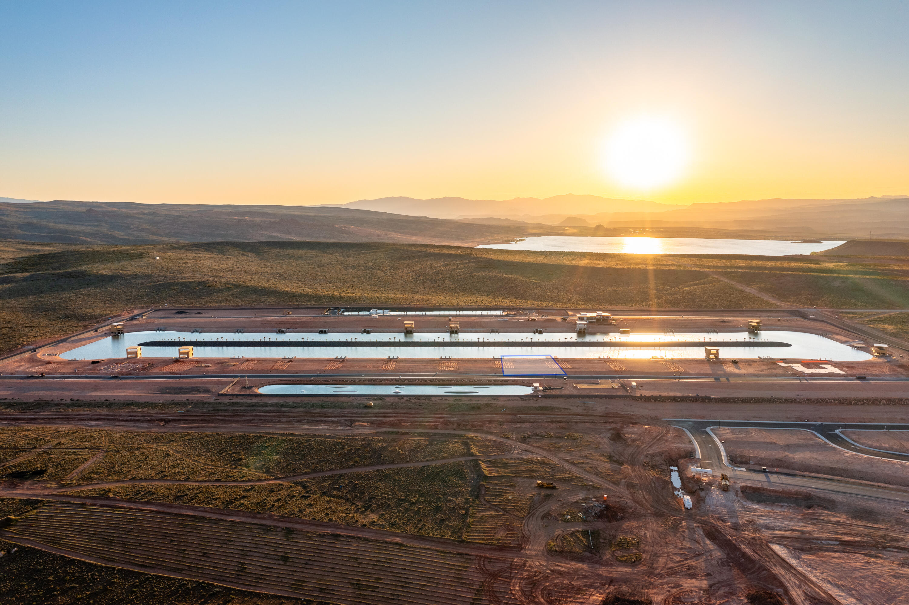 SOUTHERN SHORES - Land