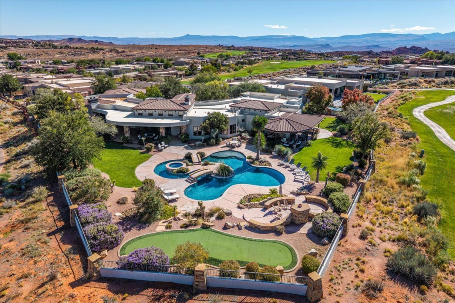 LEDGES OF ST GEORGE - Residential