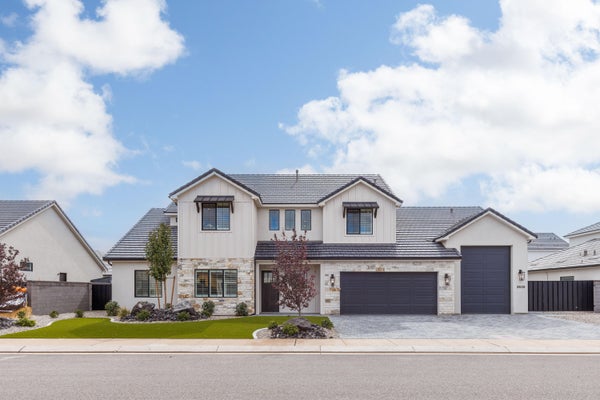 2628 E MOORLAND DR, SAINT GEORGE, UT 84790 - Image 33c3a9fd2128e02a4b99f9dc65f31caf/2629790589