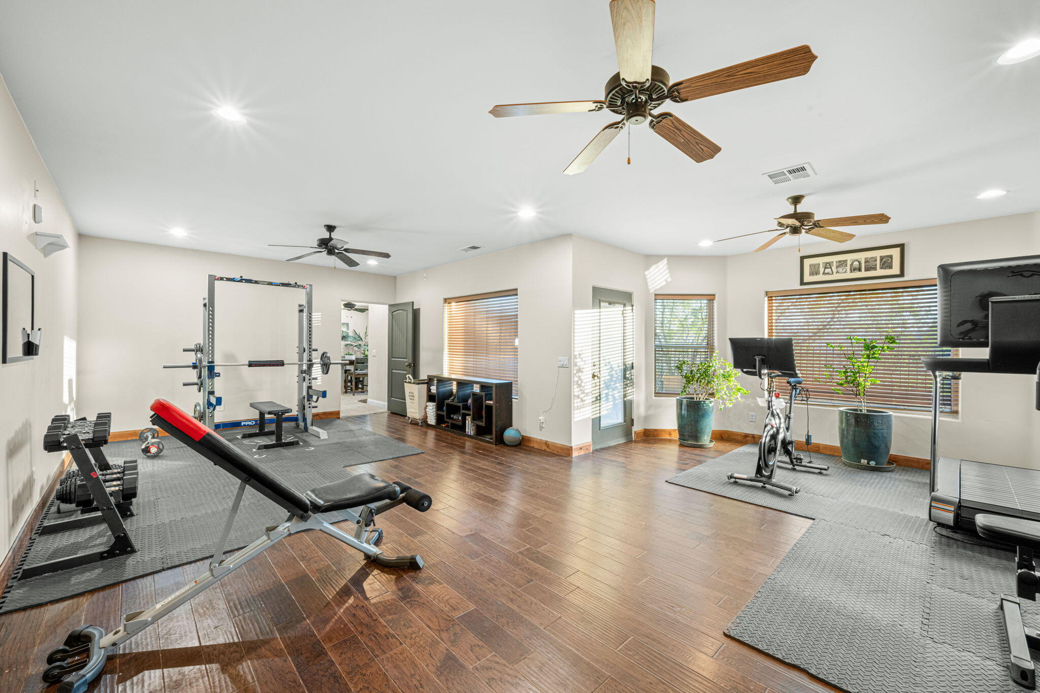 KNOLLS AT LITTLE VALLEY - Residential