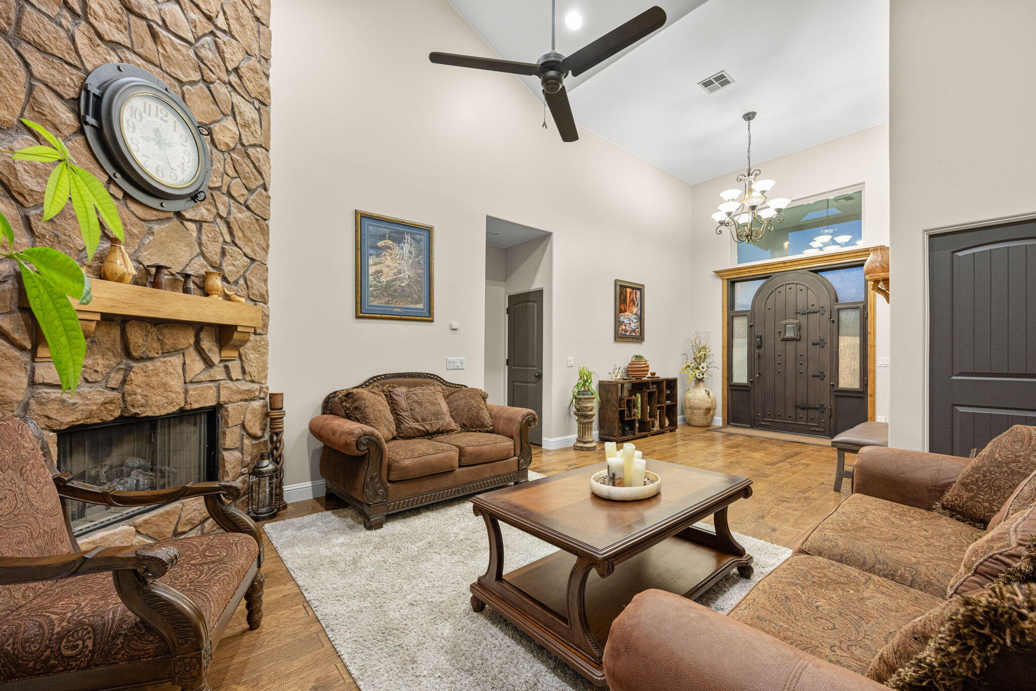 KNOLLS AT LITTLE VALLEY - Residential