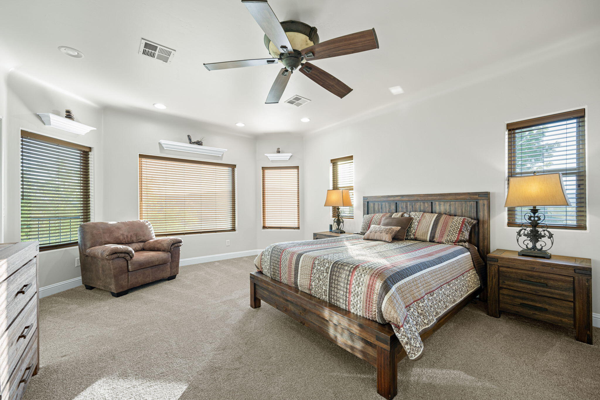 KNOLLS AT LITTLE VALLEY - Residential