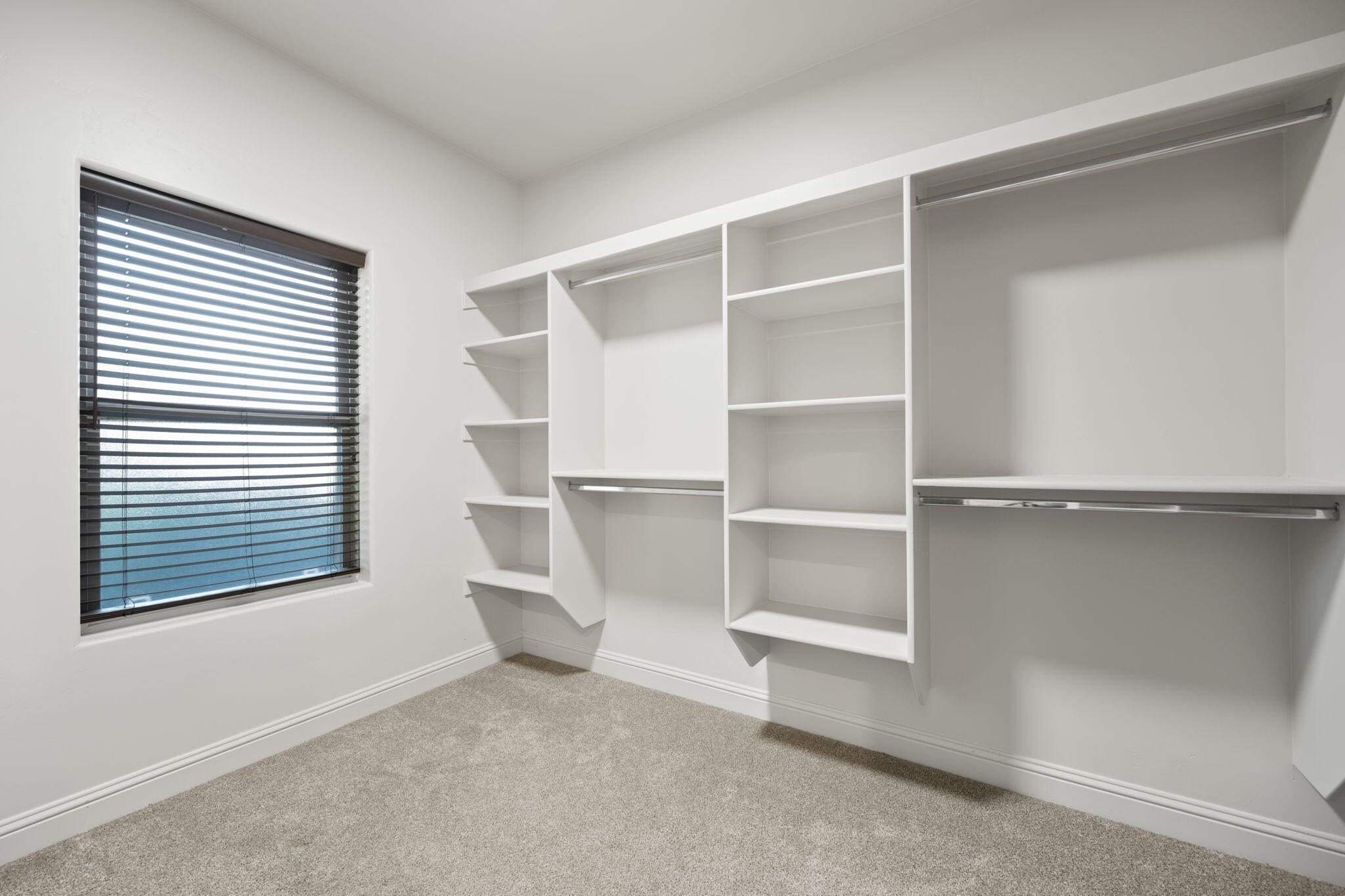 KNOLLS AT LITTLE VALLEY - Residential