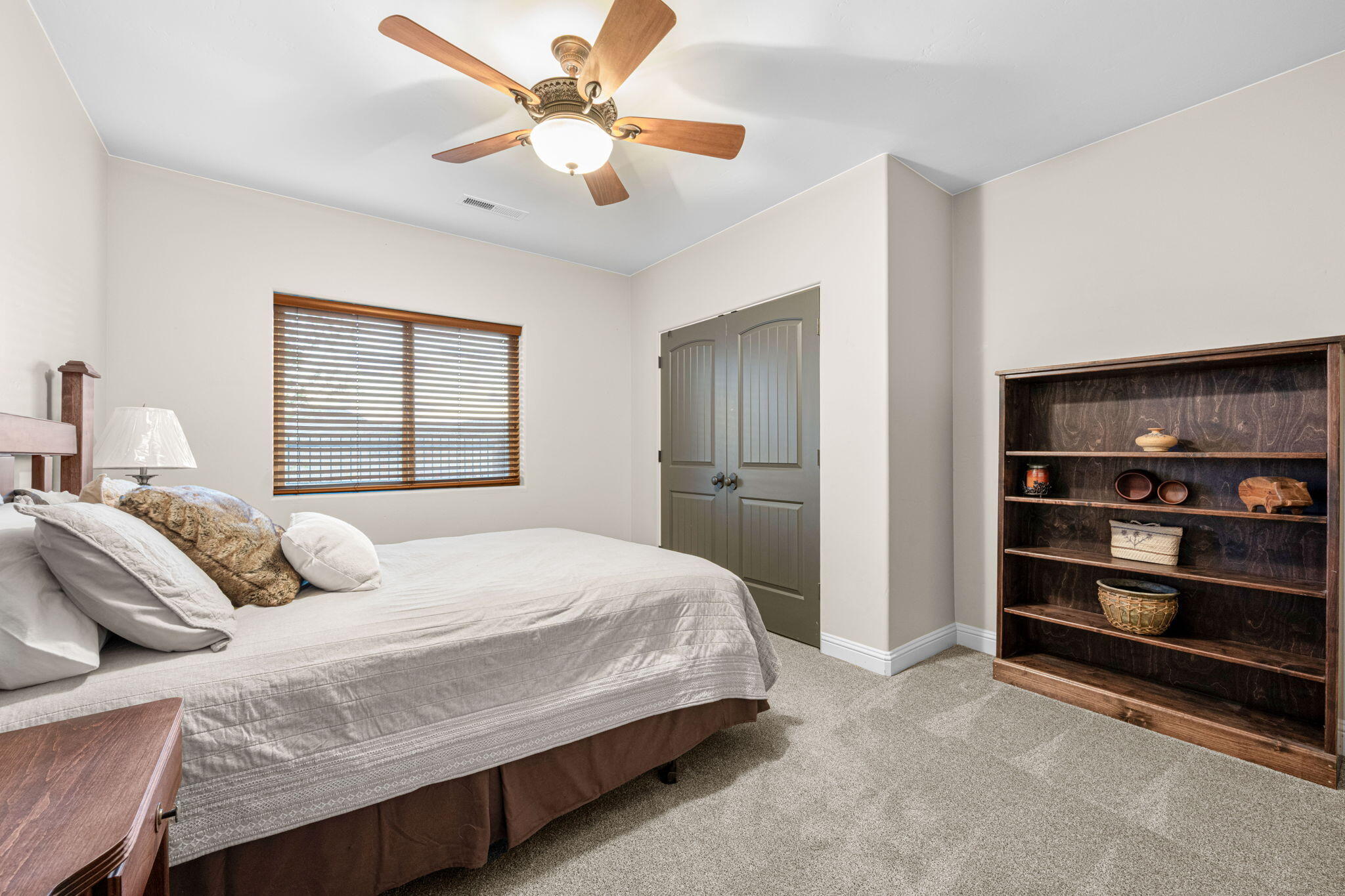 KNOLLS AT LITTLE VALLEY - Residential