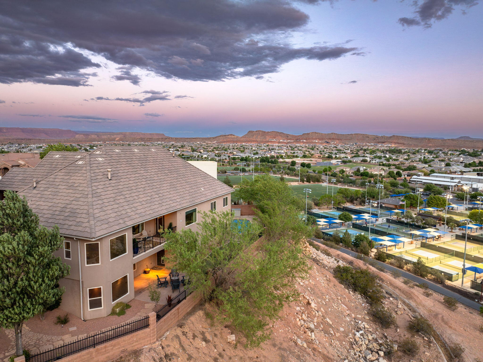 KNOLLS AT LITTLE VALLEY - Residential