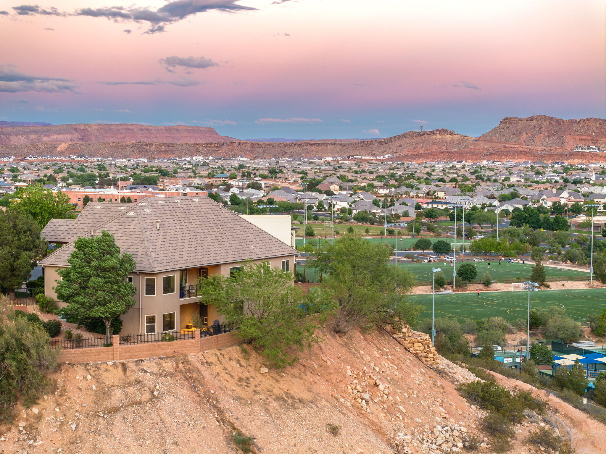 KNOLLS AT LITTLE VALLEY - Residential