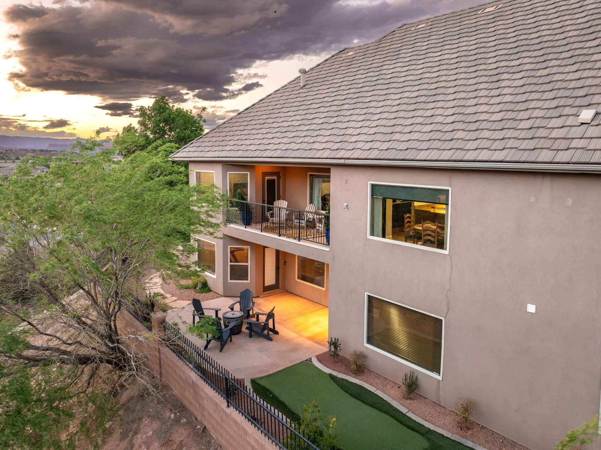 KNOLLS AT LITTLE VALLEY - Residential