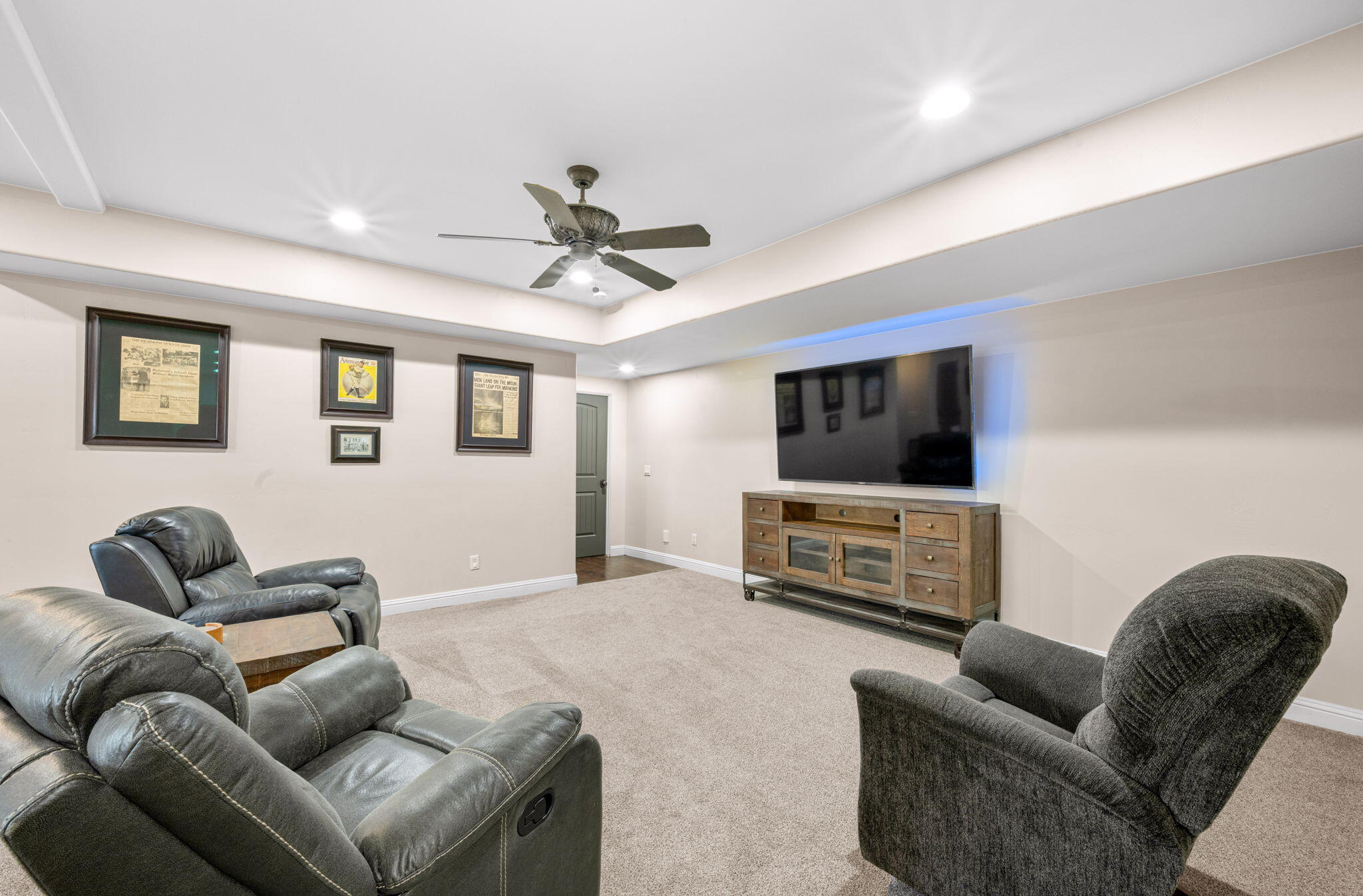 KNOLLS AT LITTLE VALLEY - Residential