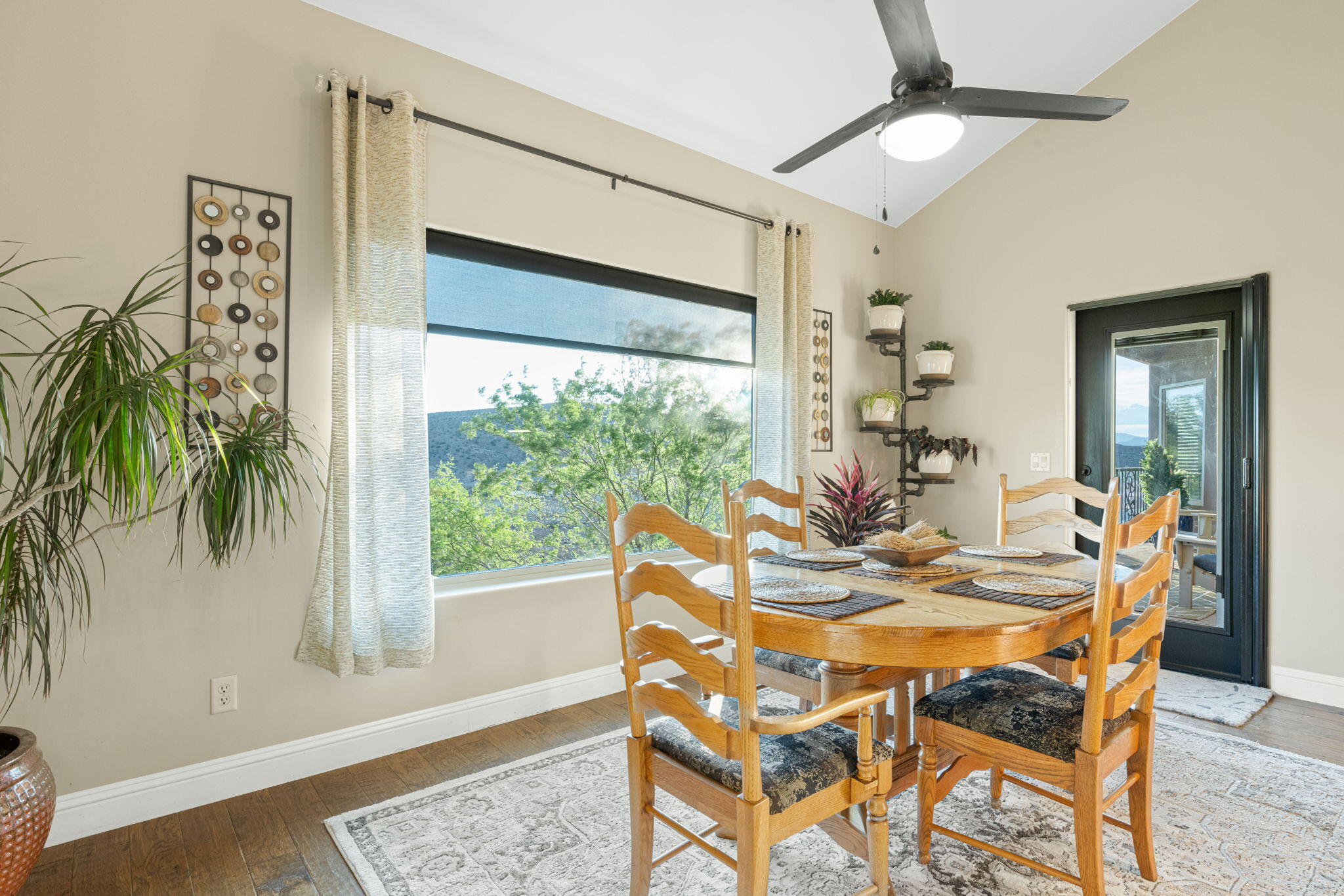 KNOLLS AT LITTLE VALLEY - Residential