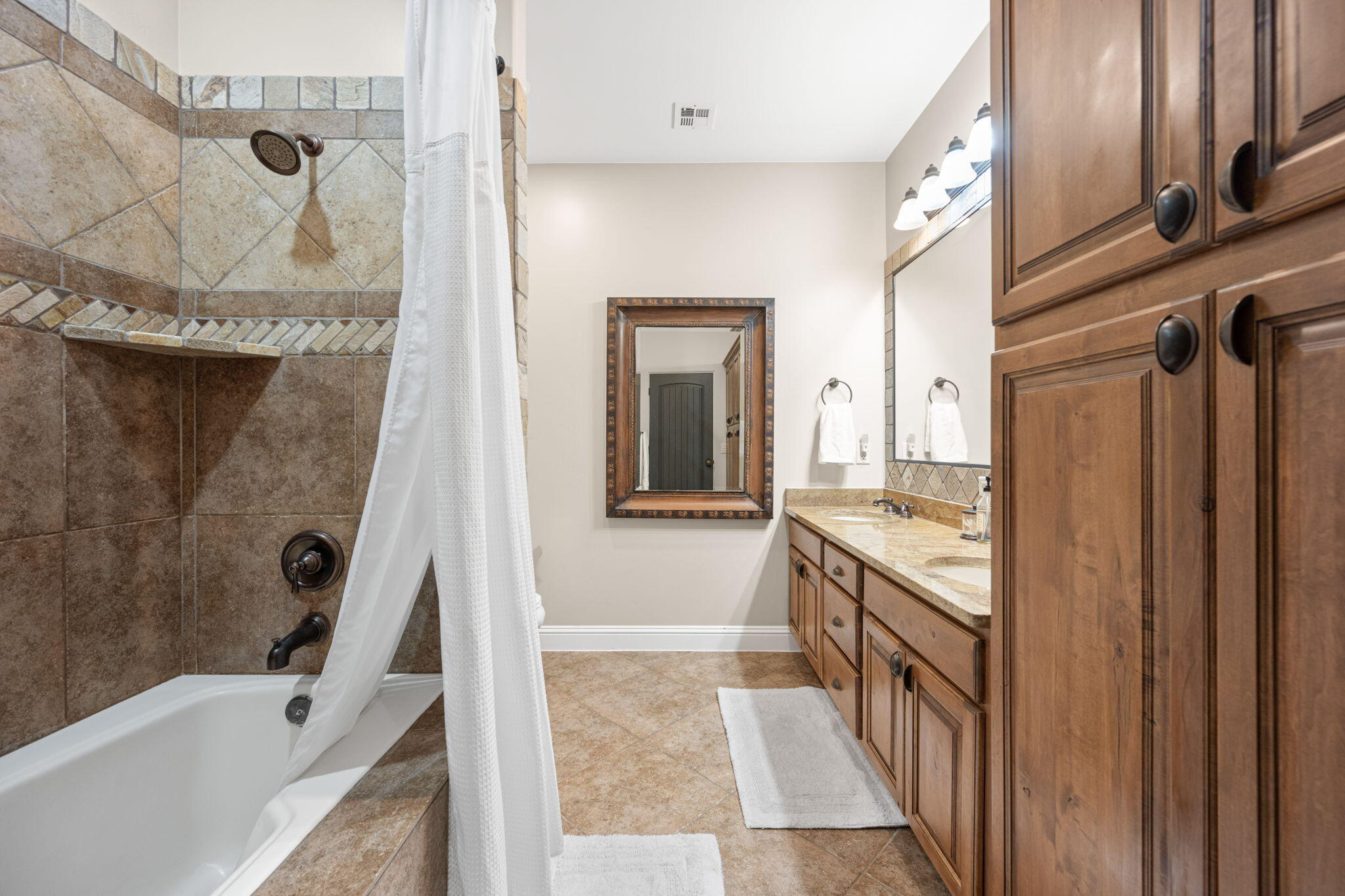 KNOLLS AT LITTLE VALLEY - Residential