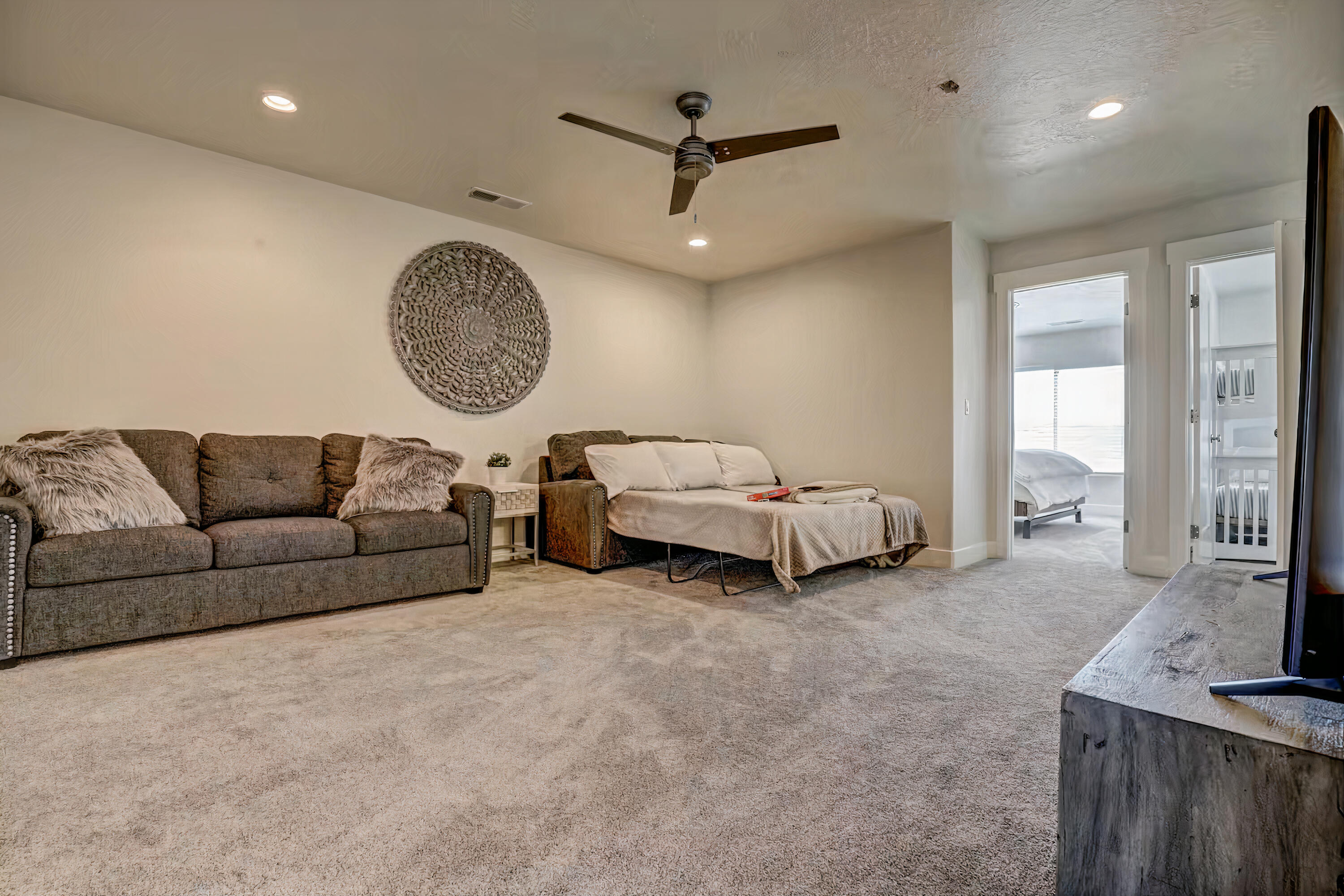 10 DIAGONAL CONDOS - Residential