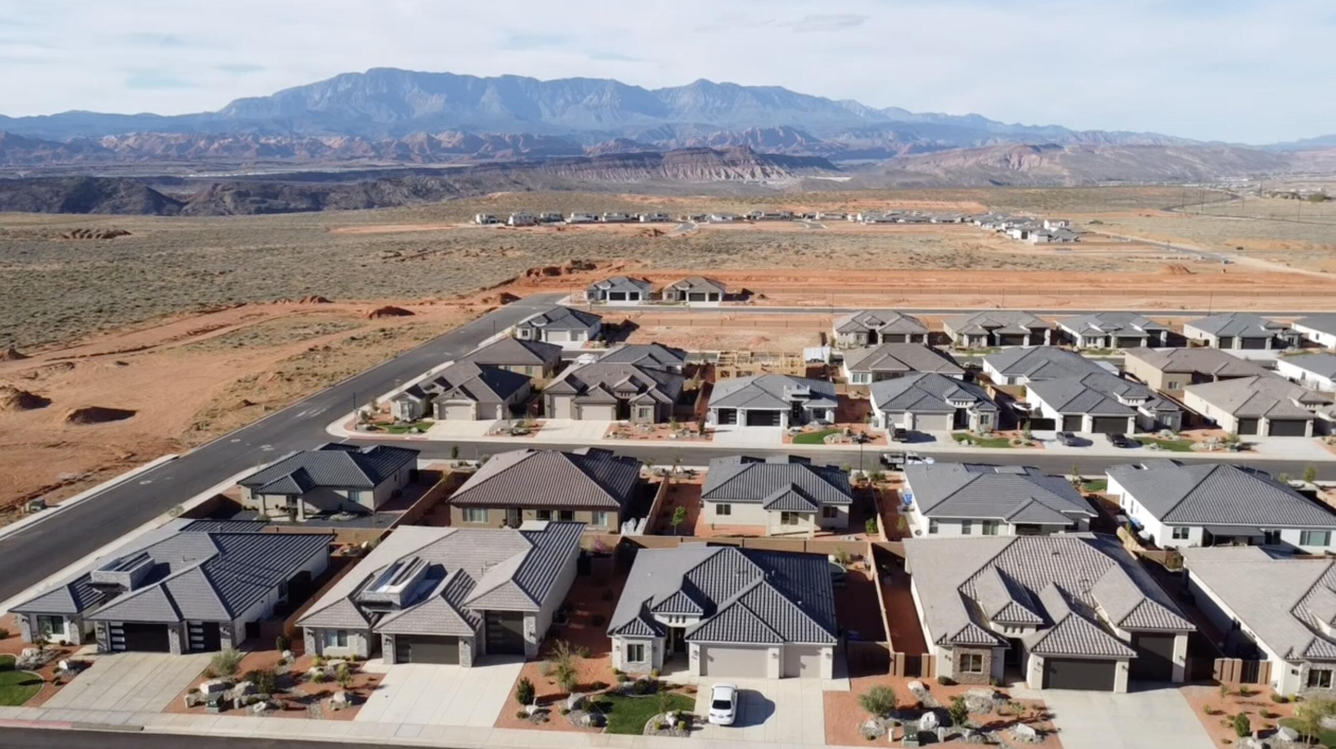 SEDERO AT DESERT SANDS - Residential