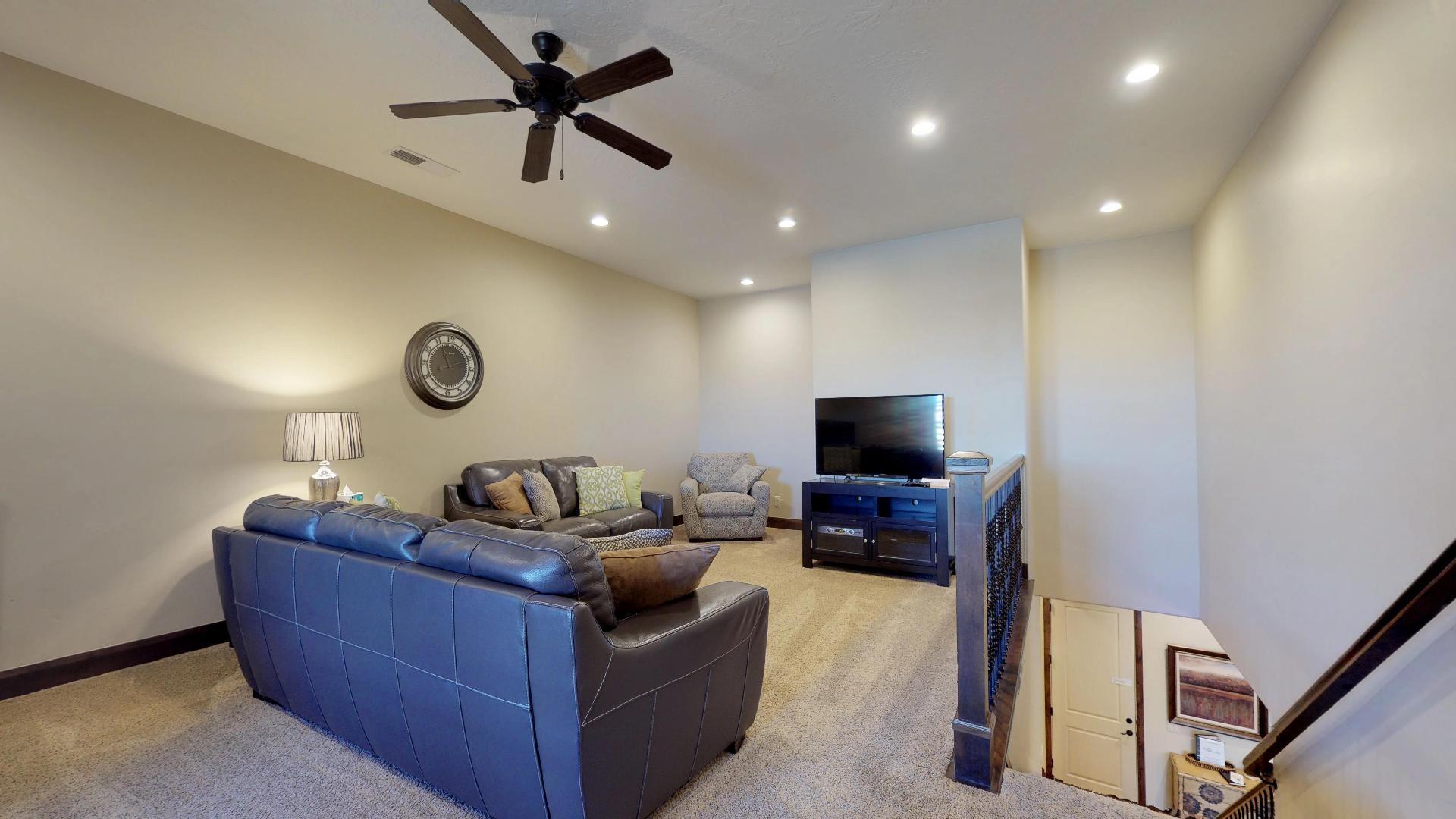 CORAL RIDGE TOWNHOMES - Residential