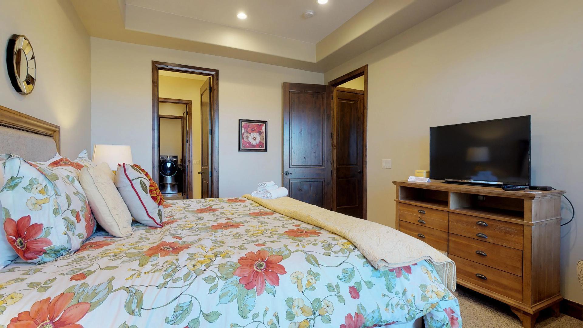 CORAL RIDGE TOWNHOMES - Residential