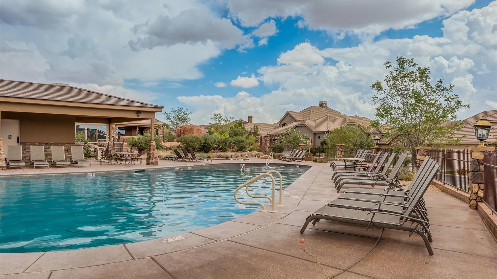 CORAL RIDGE TOWNHOMES - Residential