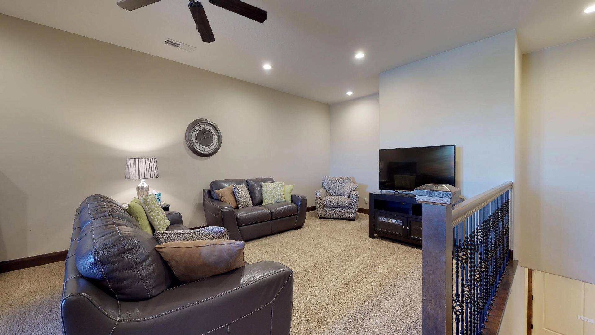 CORAL RIDGE TOWNHOMES - Residential