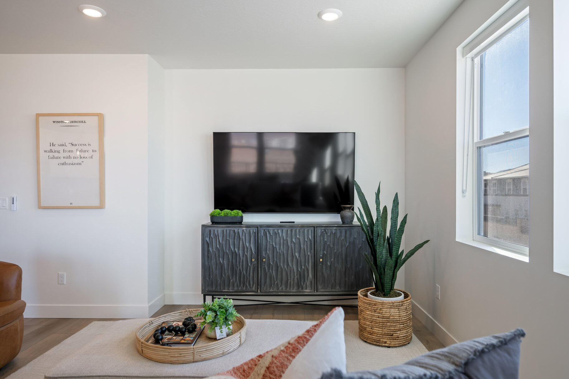 DESERT COLOR CONDOS - Residential