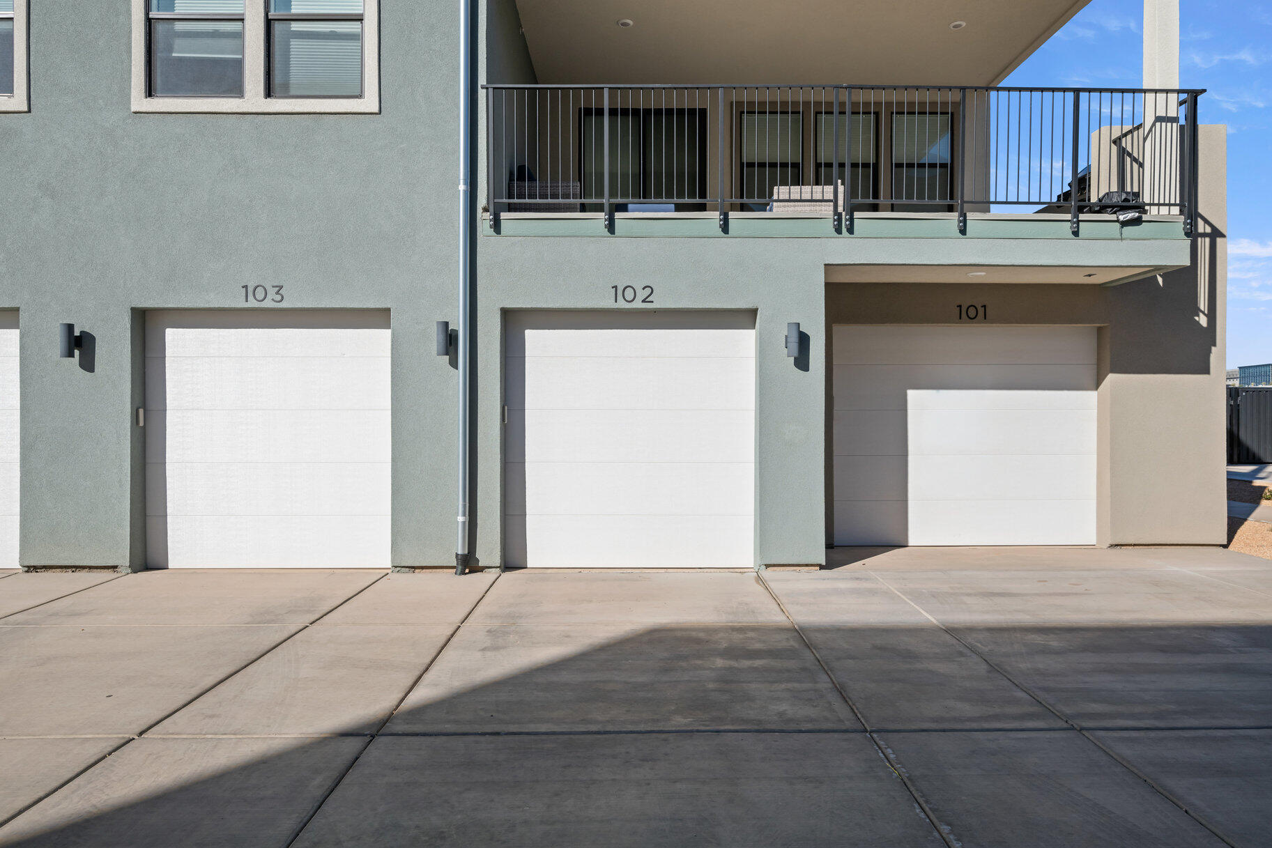 DESERT COLOR CONDOS - Residential