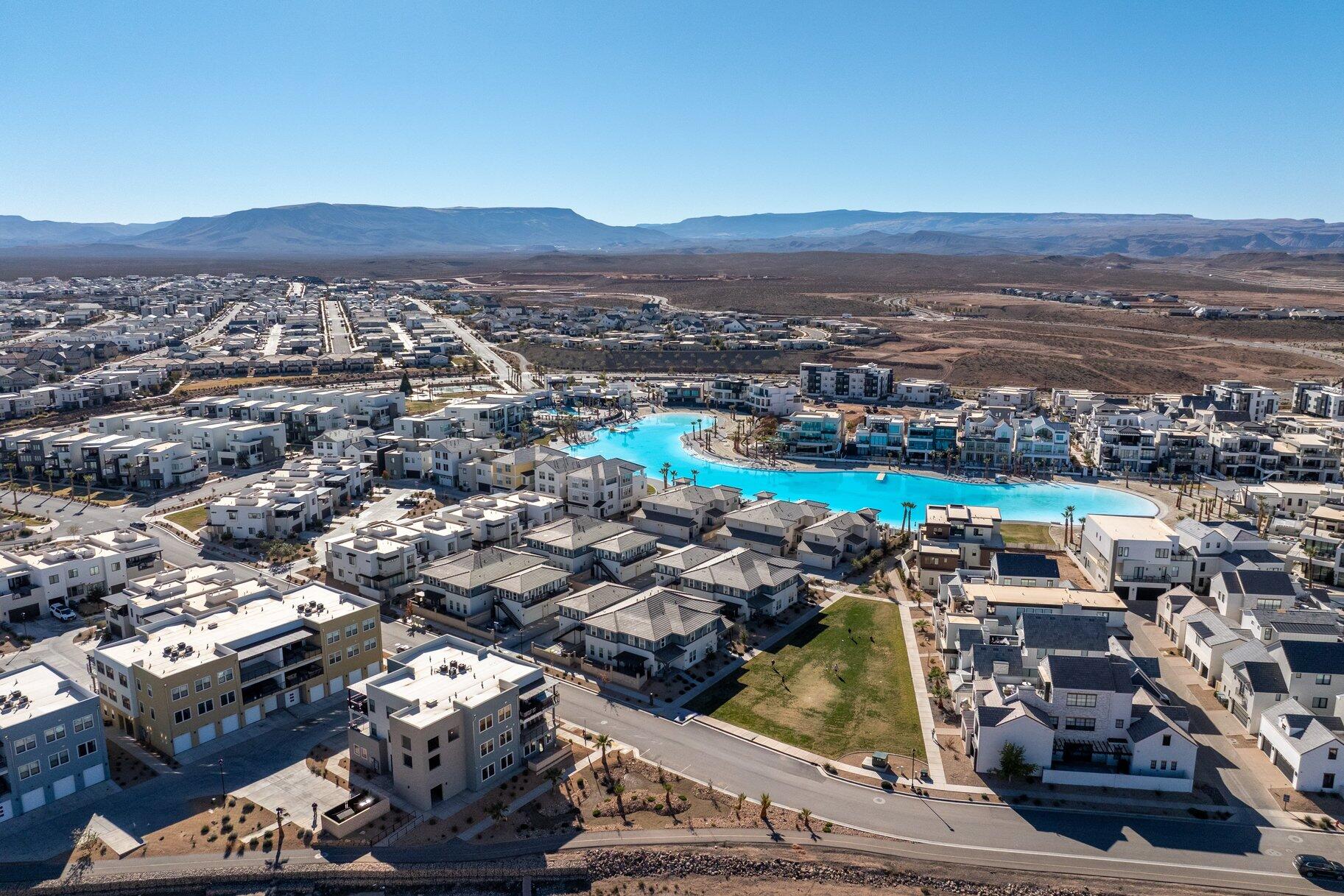 DESERT COLOR CONDOS - Residential