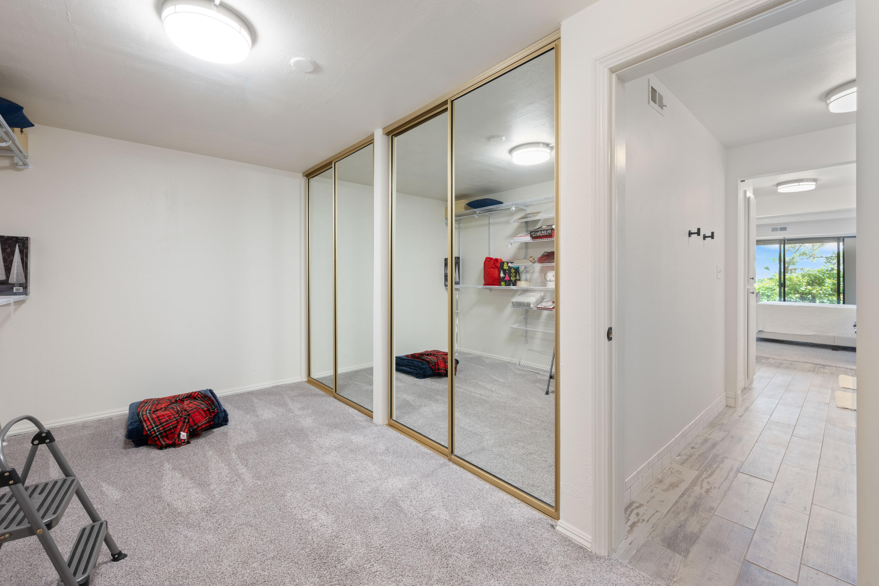 TONAQUINT INDIAN HILLS - Residential