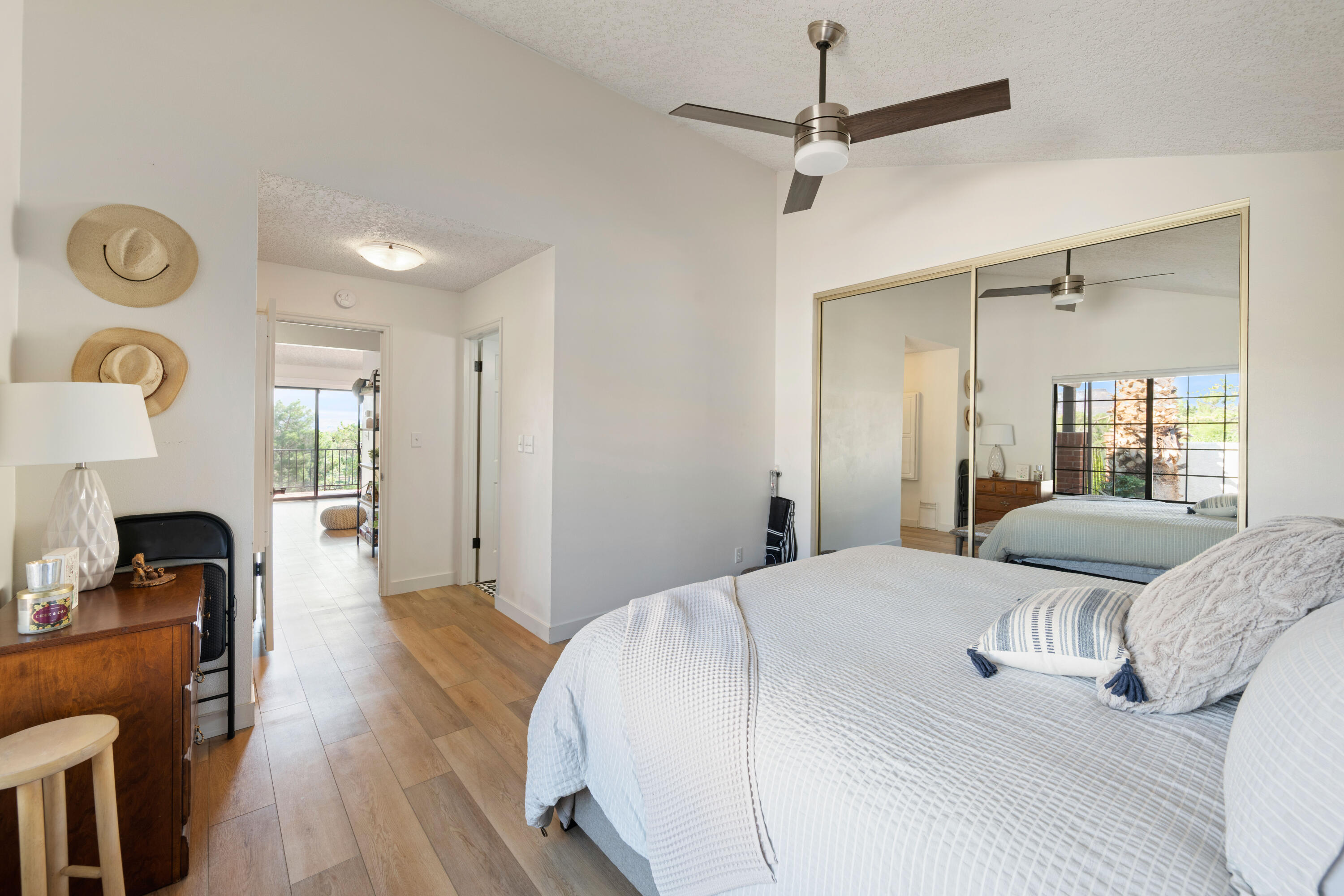 TONAQUINT INDIAN HILLS - Residential