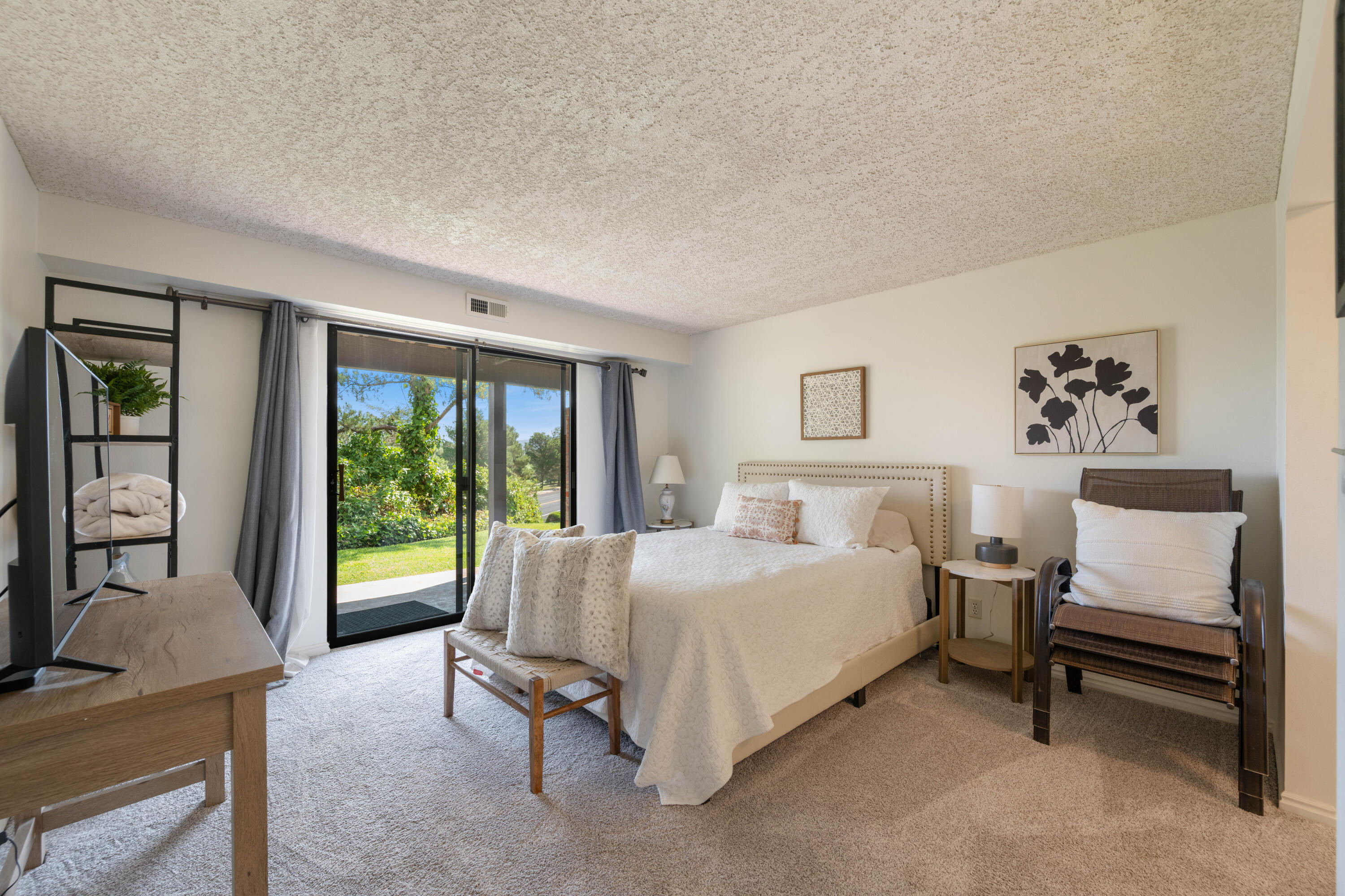 TONAQUINT INDIAN HILLS - Residential