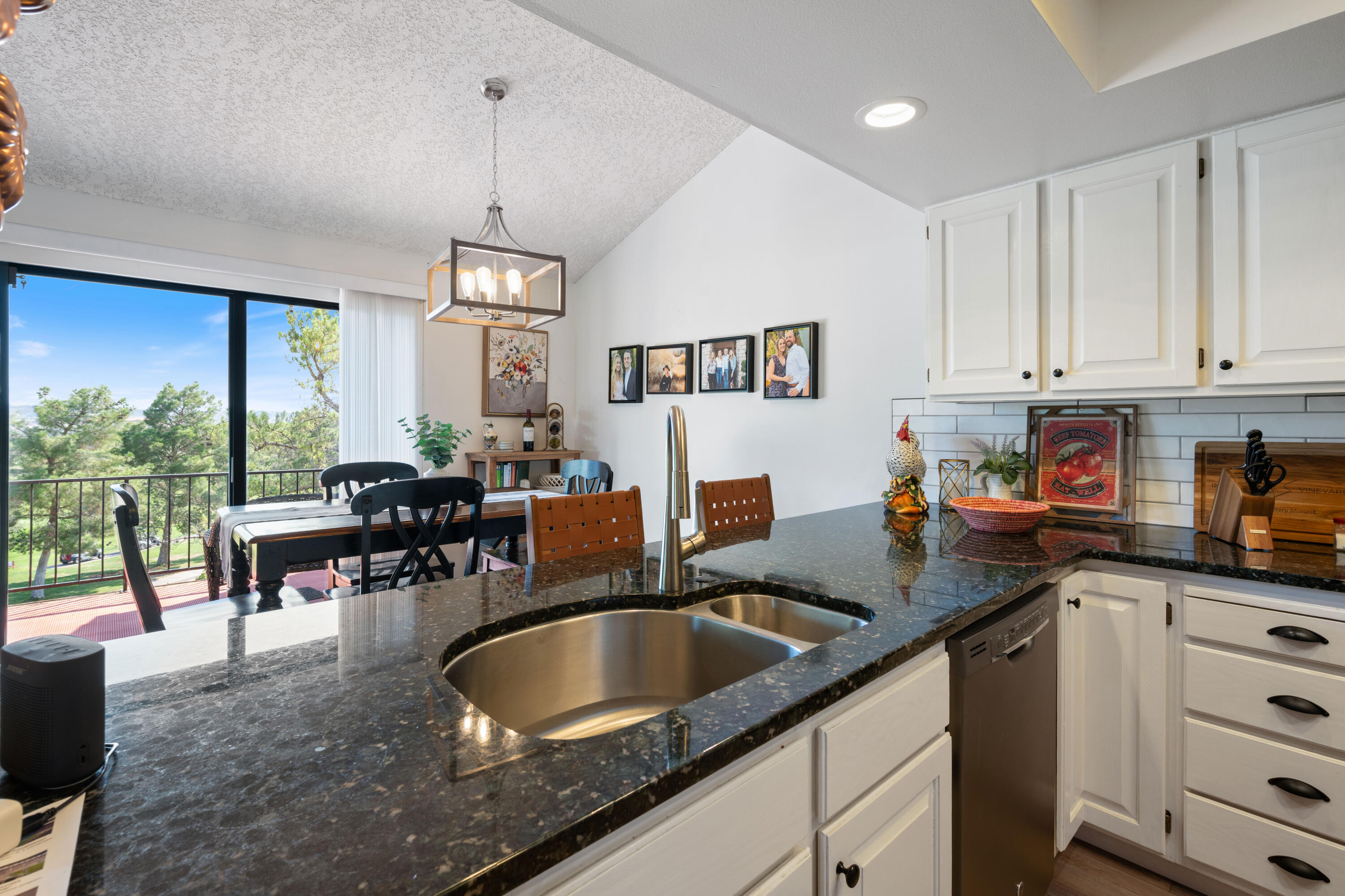 TONAQUINT INDIAN HILLS - Residential