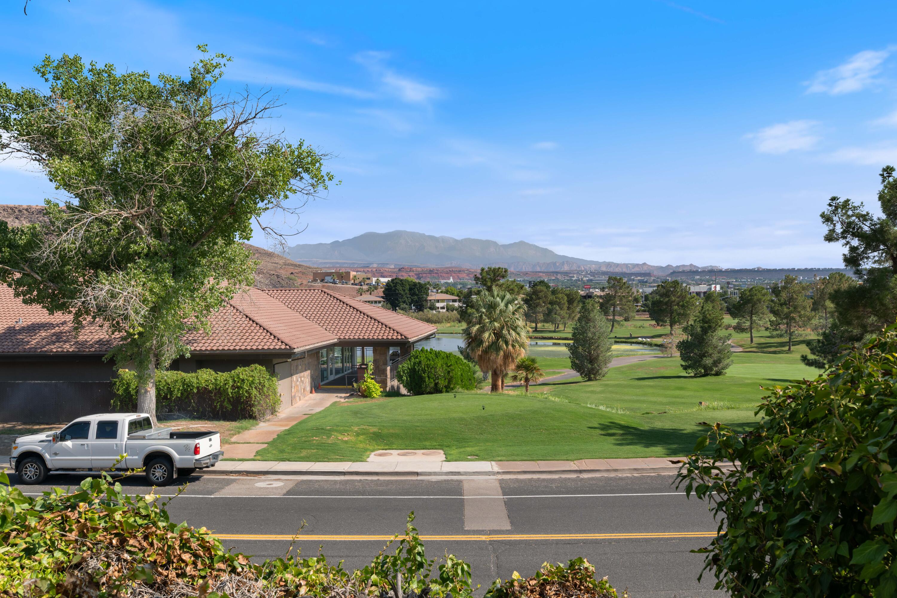 TONAQUINT INDIAN HILLS - Residential