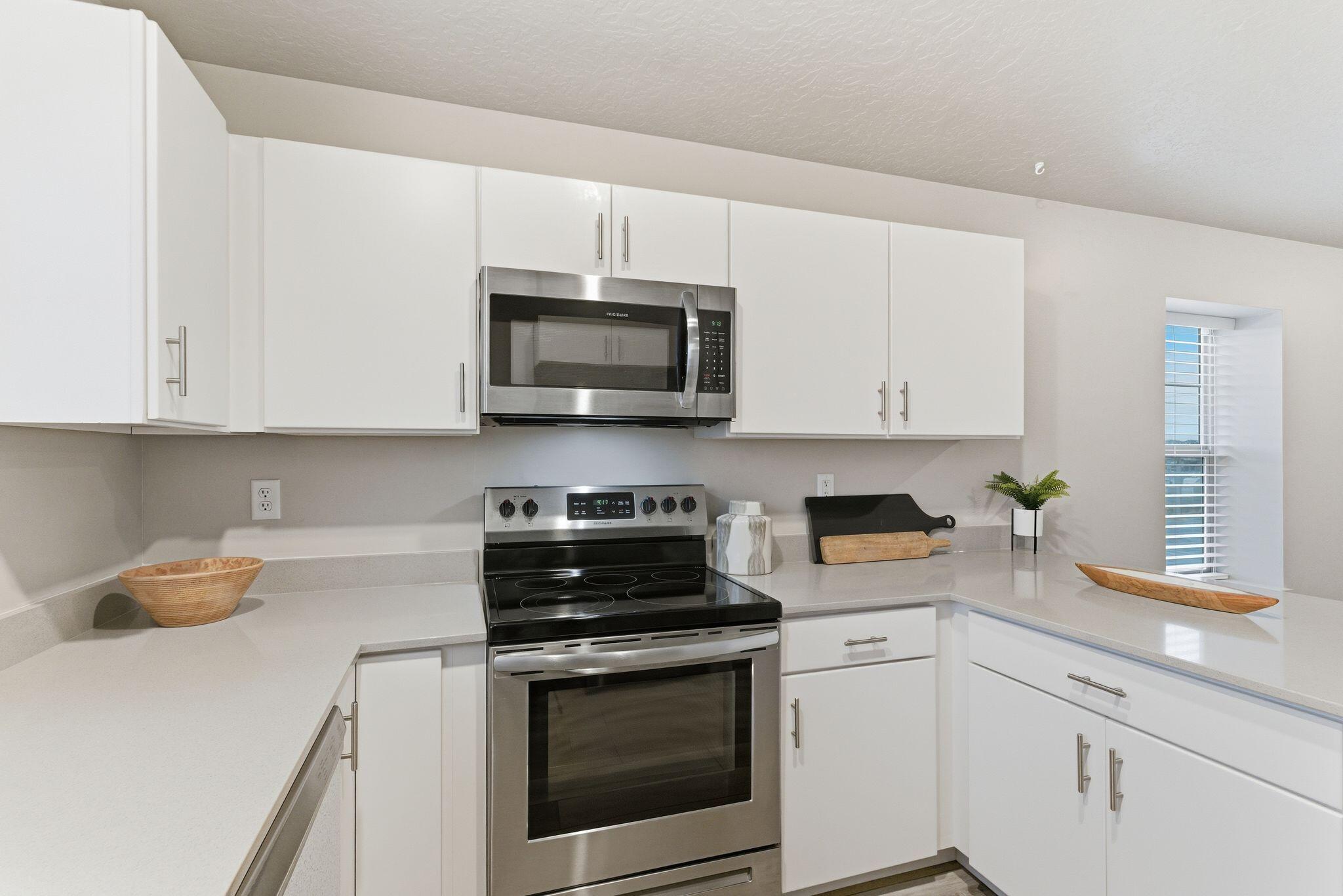 RED VISTA CONDO - Residential