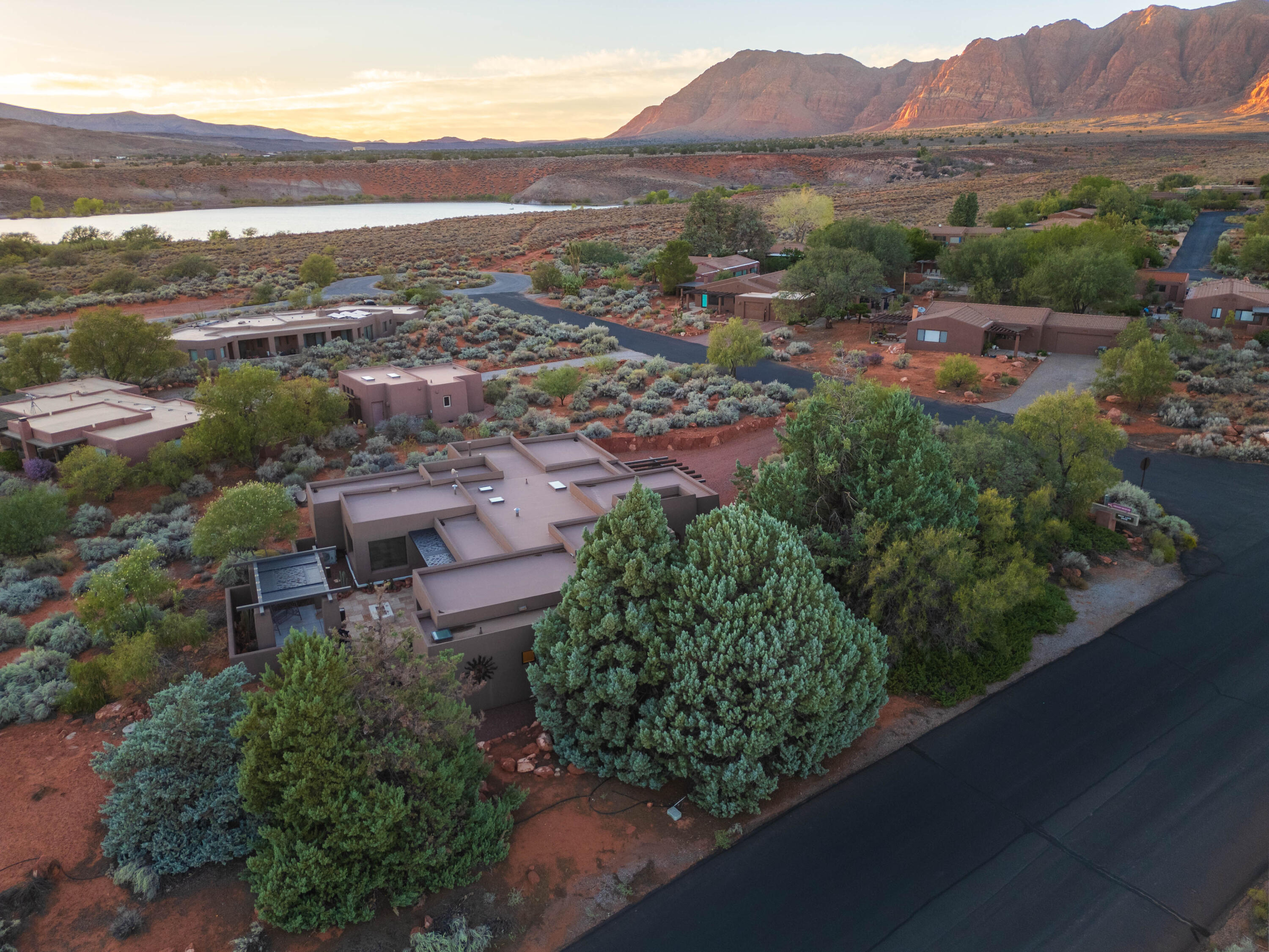 WILLOW SPRINGS - Residential