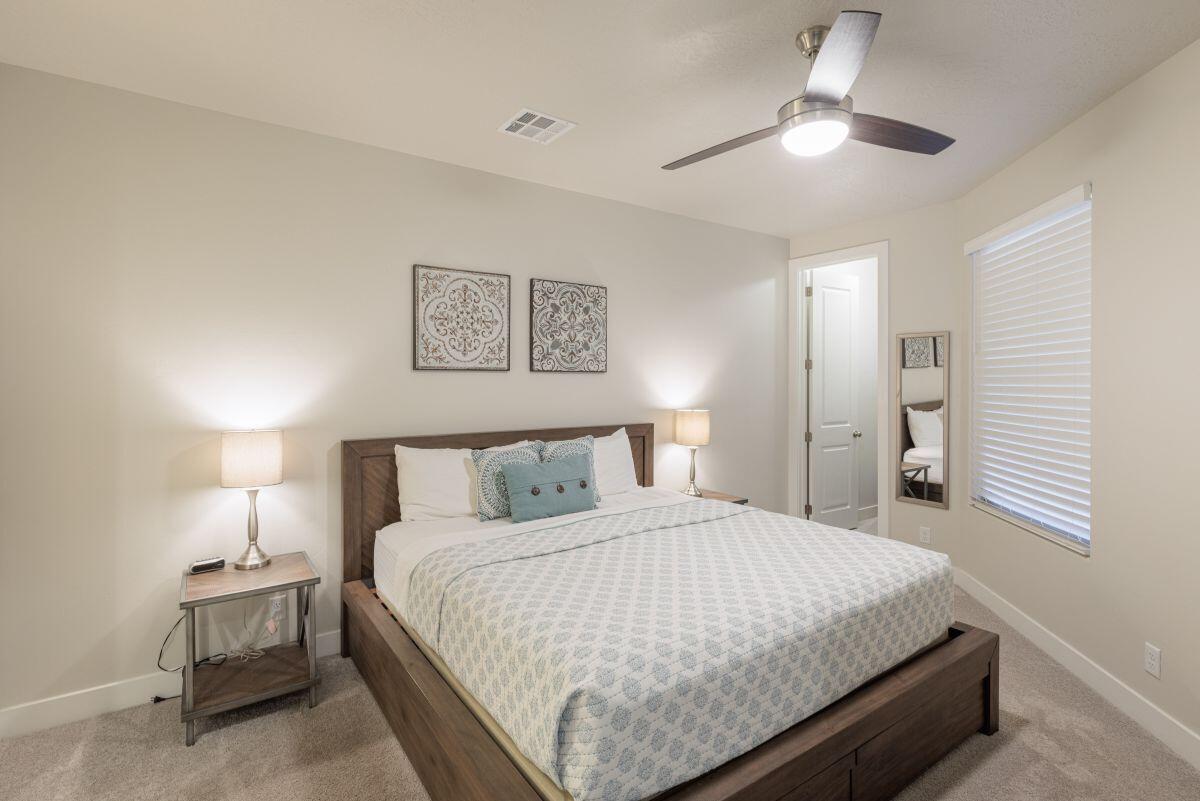 ESCAPES AT THE LEDGES - Residential