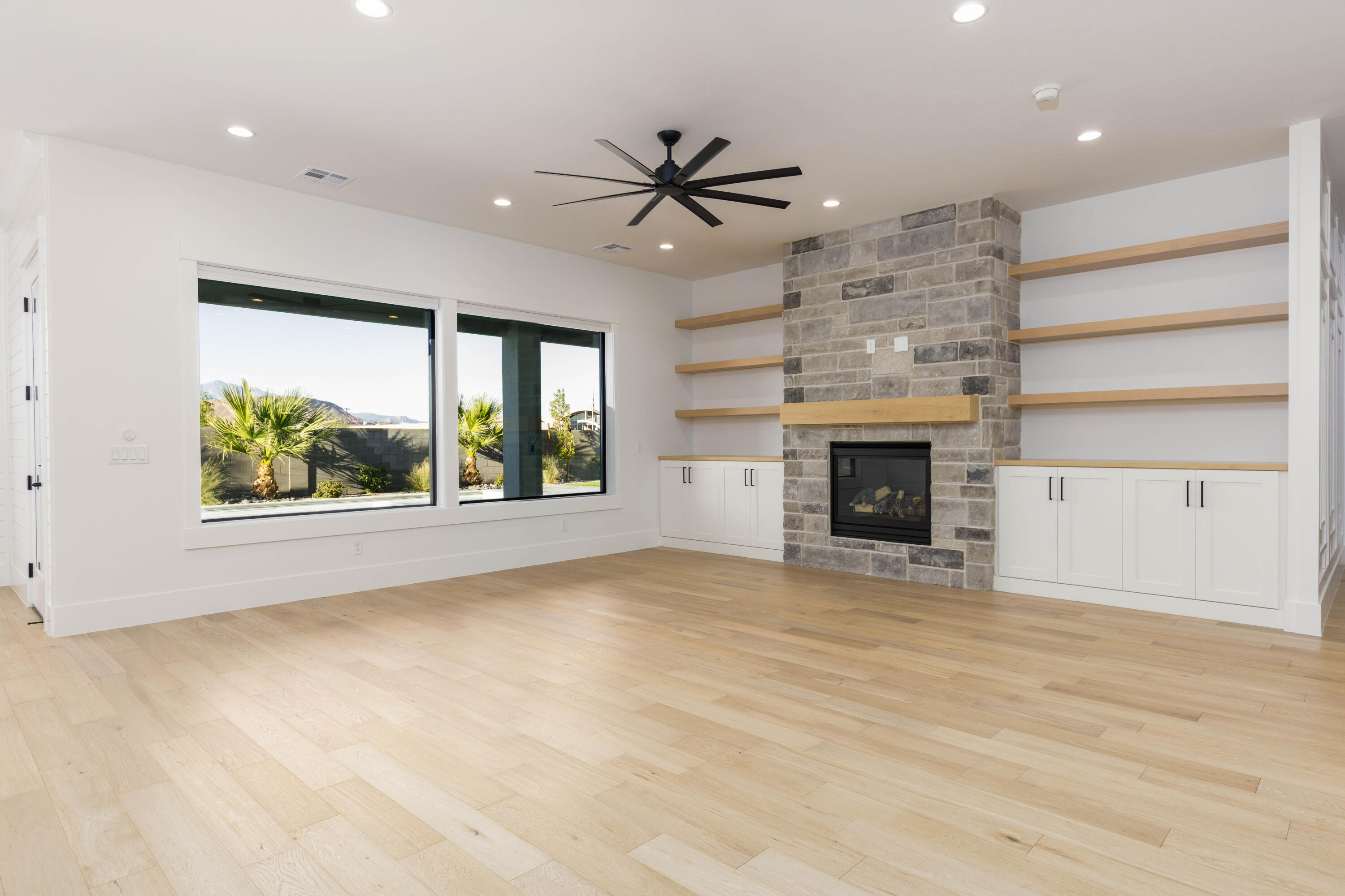 MAJESTIC FIELDS - Residential