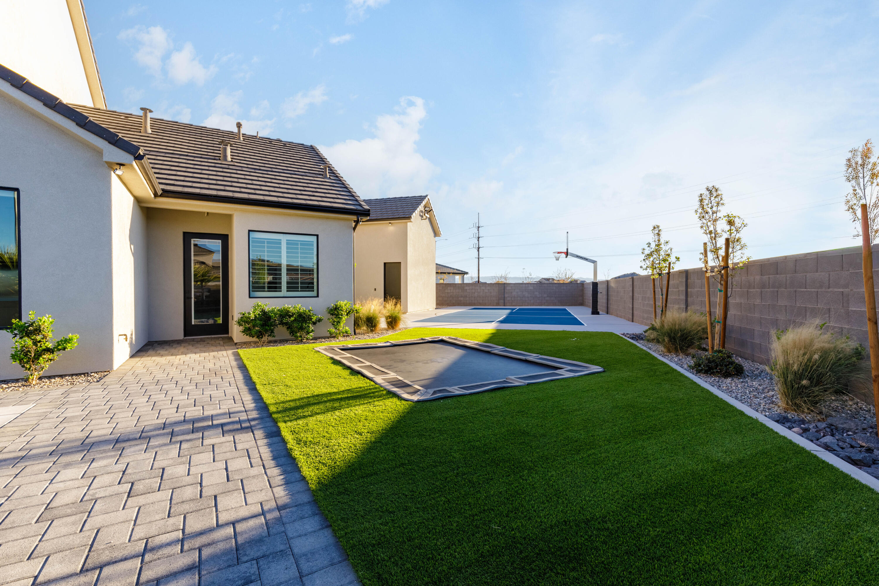 MAJESTIC FIELDS - Residential