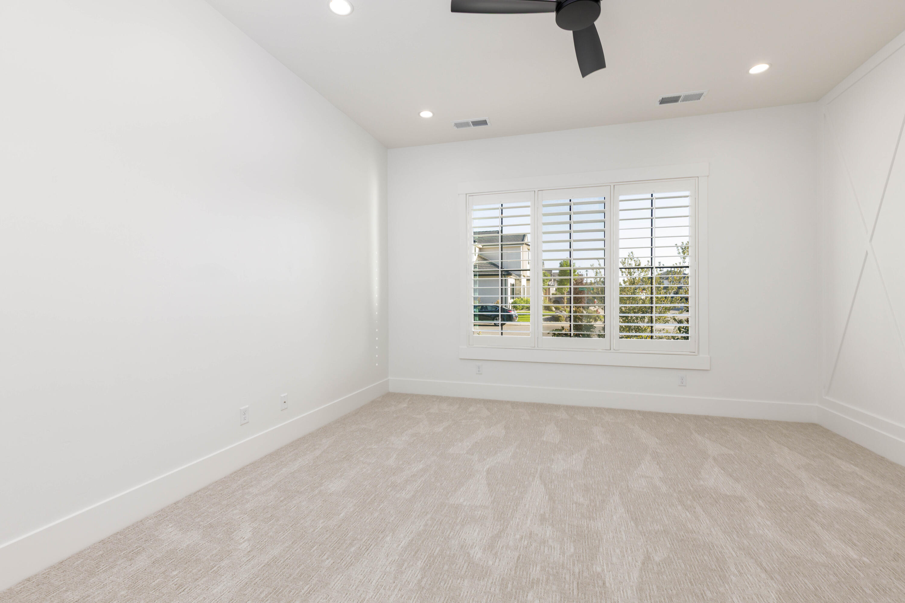 MAJESTIC FIELDS - Residential