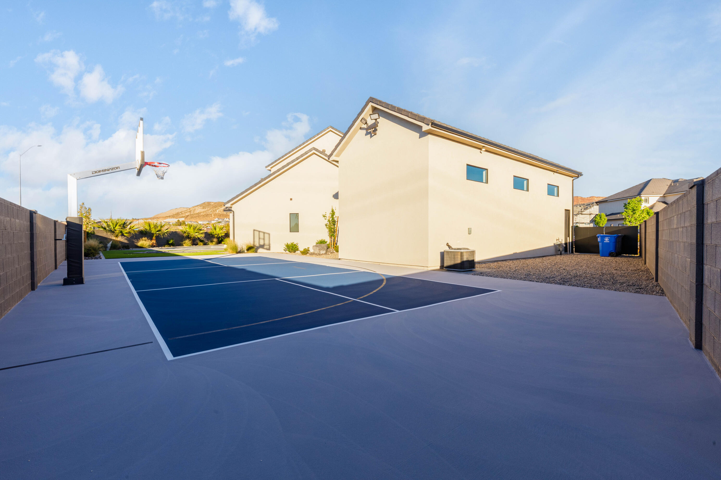 MAJESTIC FIELDS - Residential