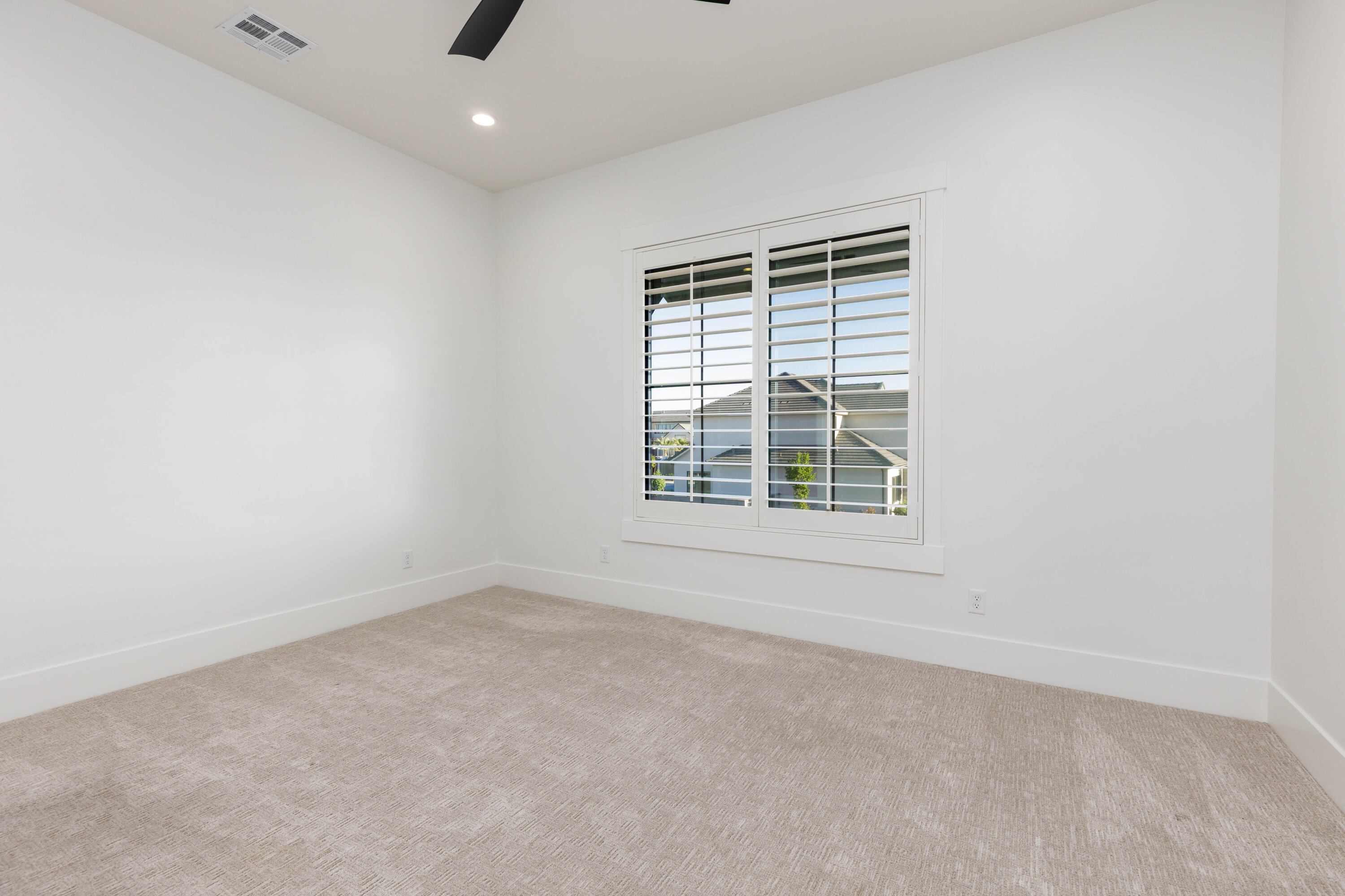 MAJESTIC FIELDS - Residential