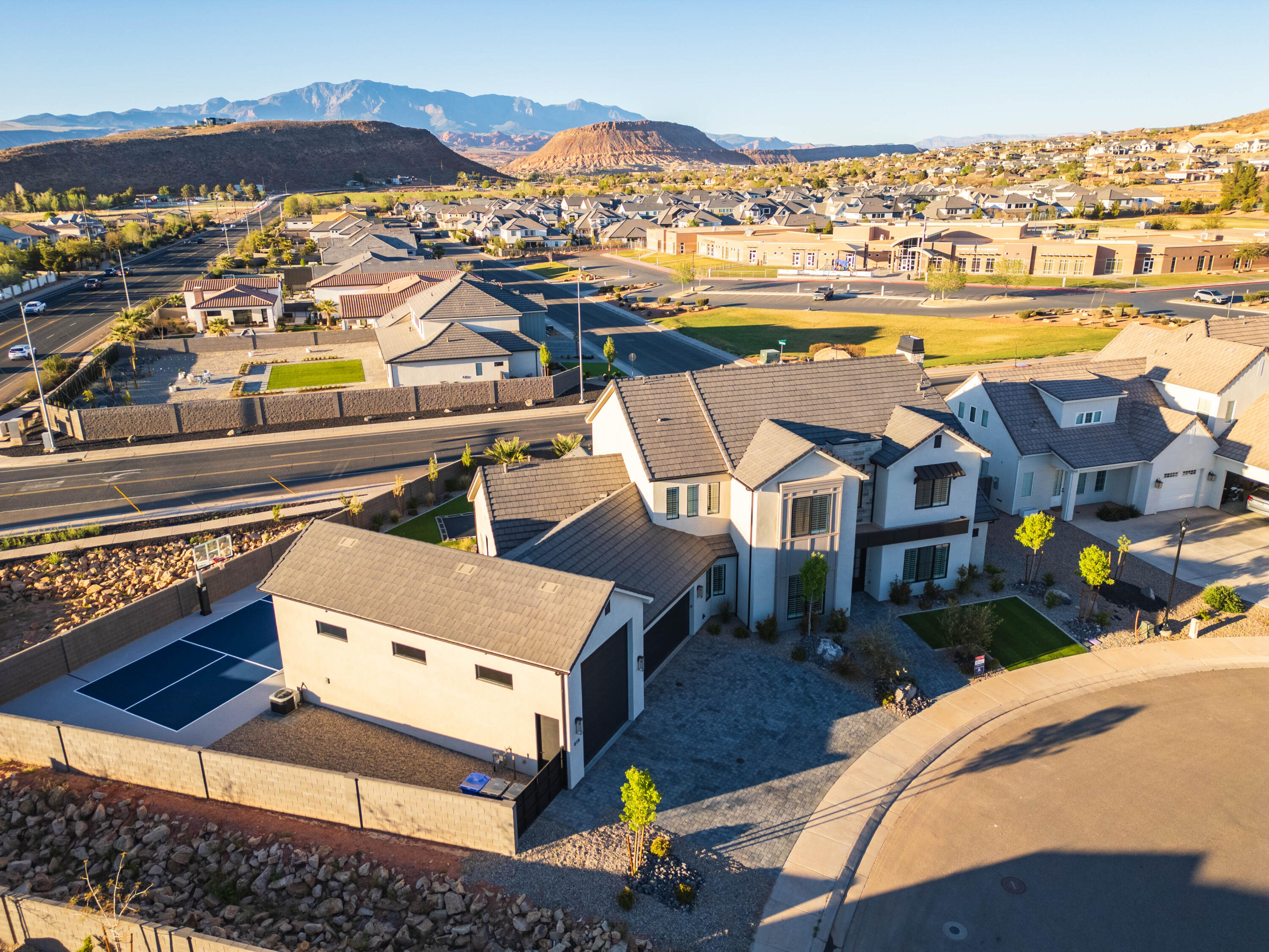 MAJESTIC FIELDS - Residential