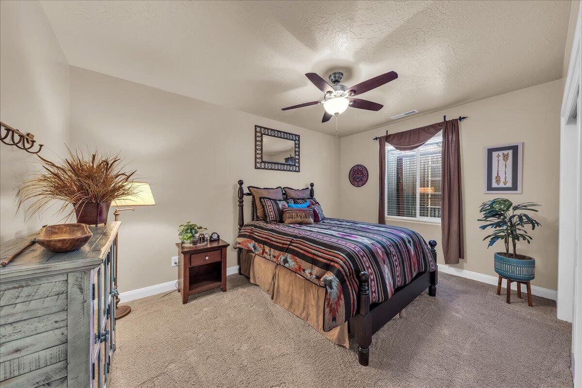 ESTATES AT HIDDEN VALLEY - Residential