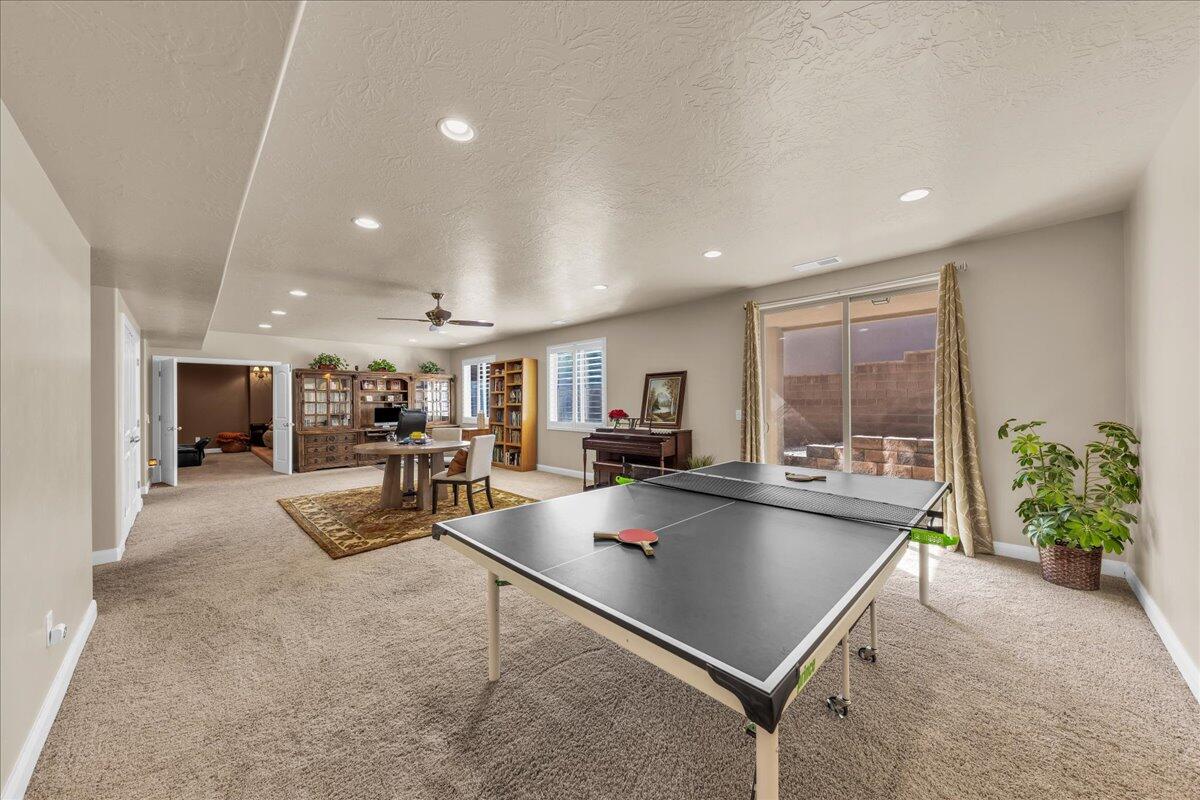 ESTATES AT HIDDEN VALLEY - Residential