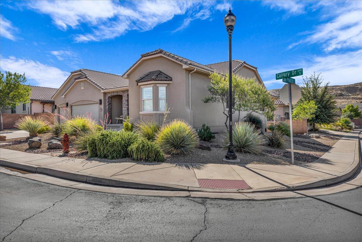 ESTATES AT HIDDEN VALLEY - Residential