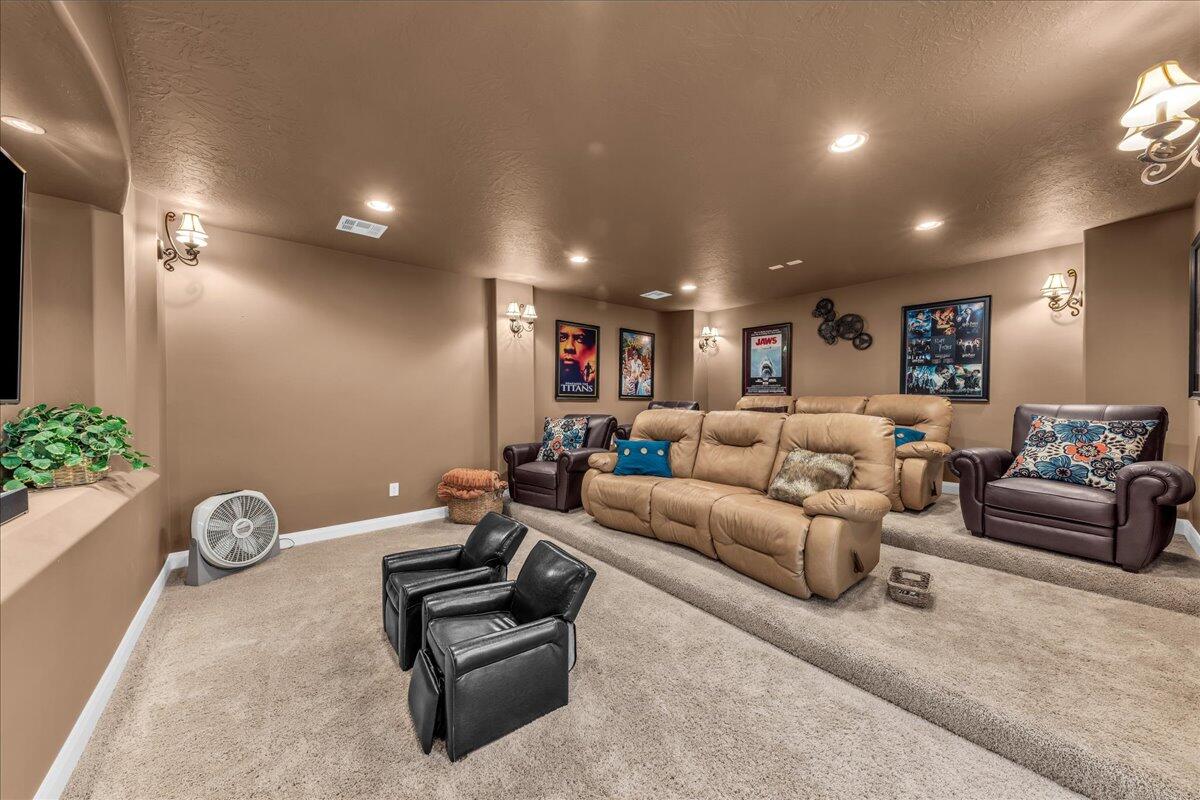 ESTATES AT HIDDEN VALLEY - Residential