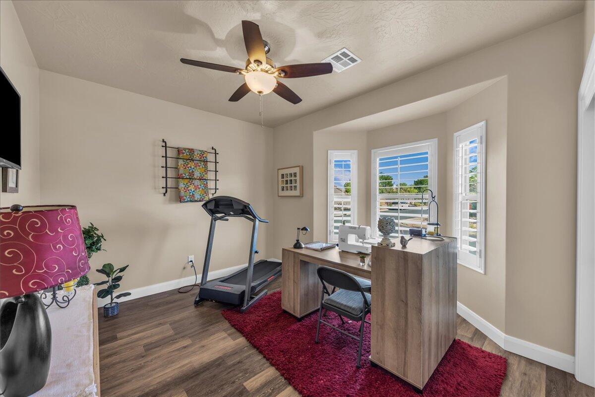 ESTATES AT HIDDEN VALLEY - Residential