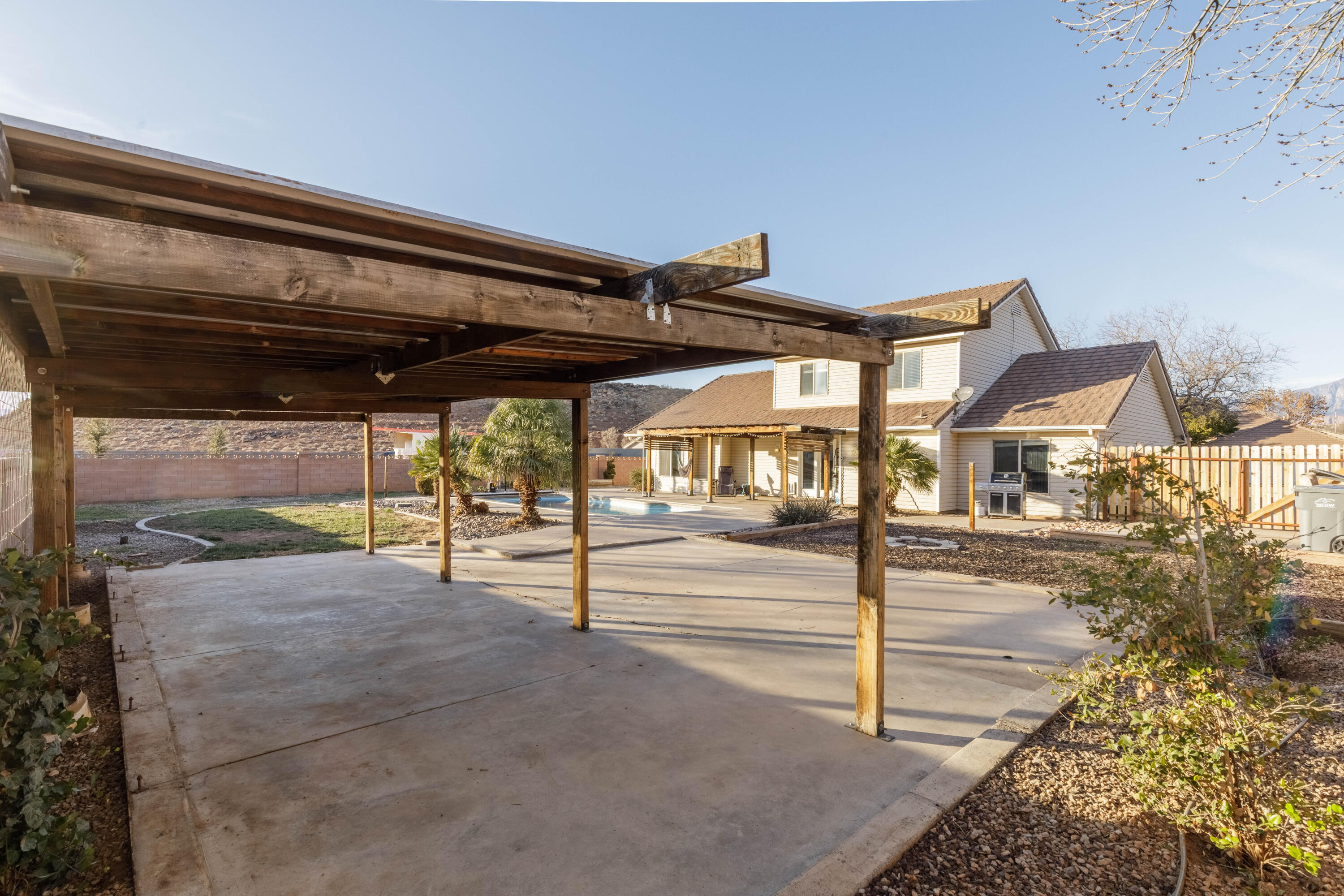 MEADOW LANE ESTATES - Residential