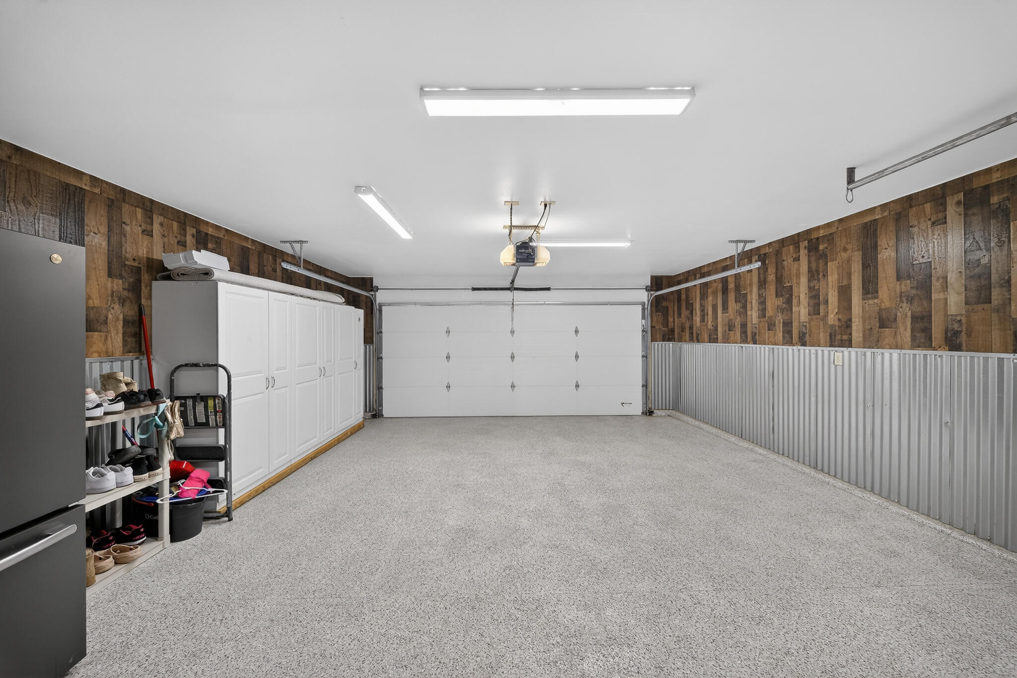 SUN VALLEY ESTATES - Residential