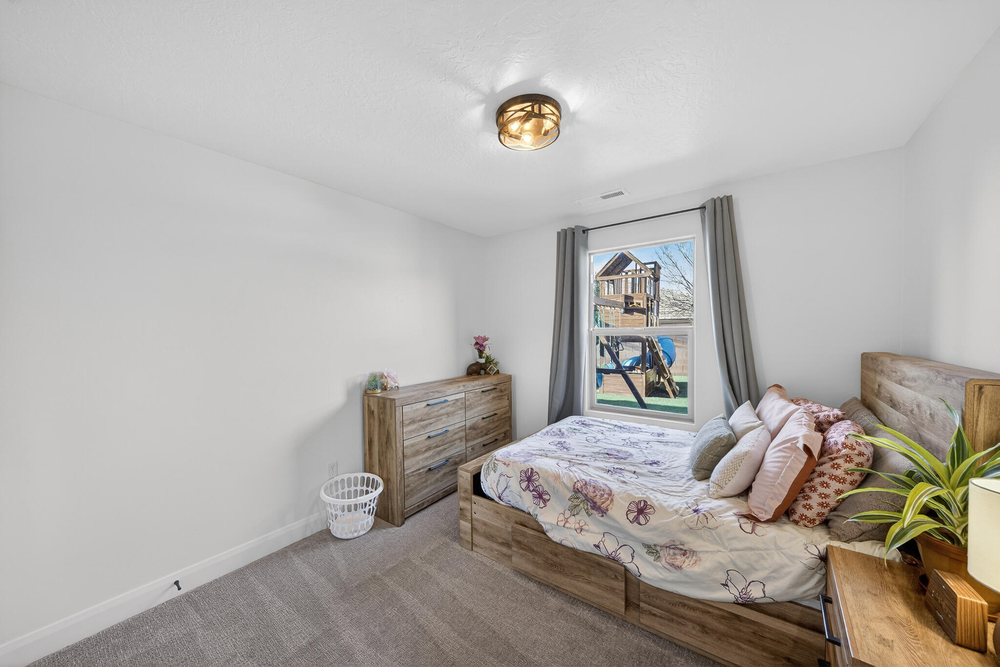 SUN VALLEY ESTATES - Residential