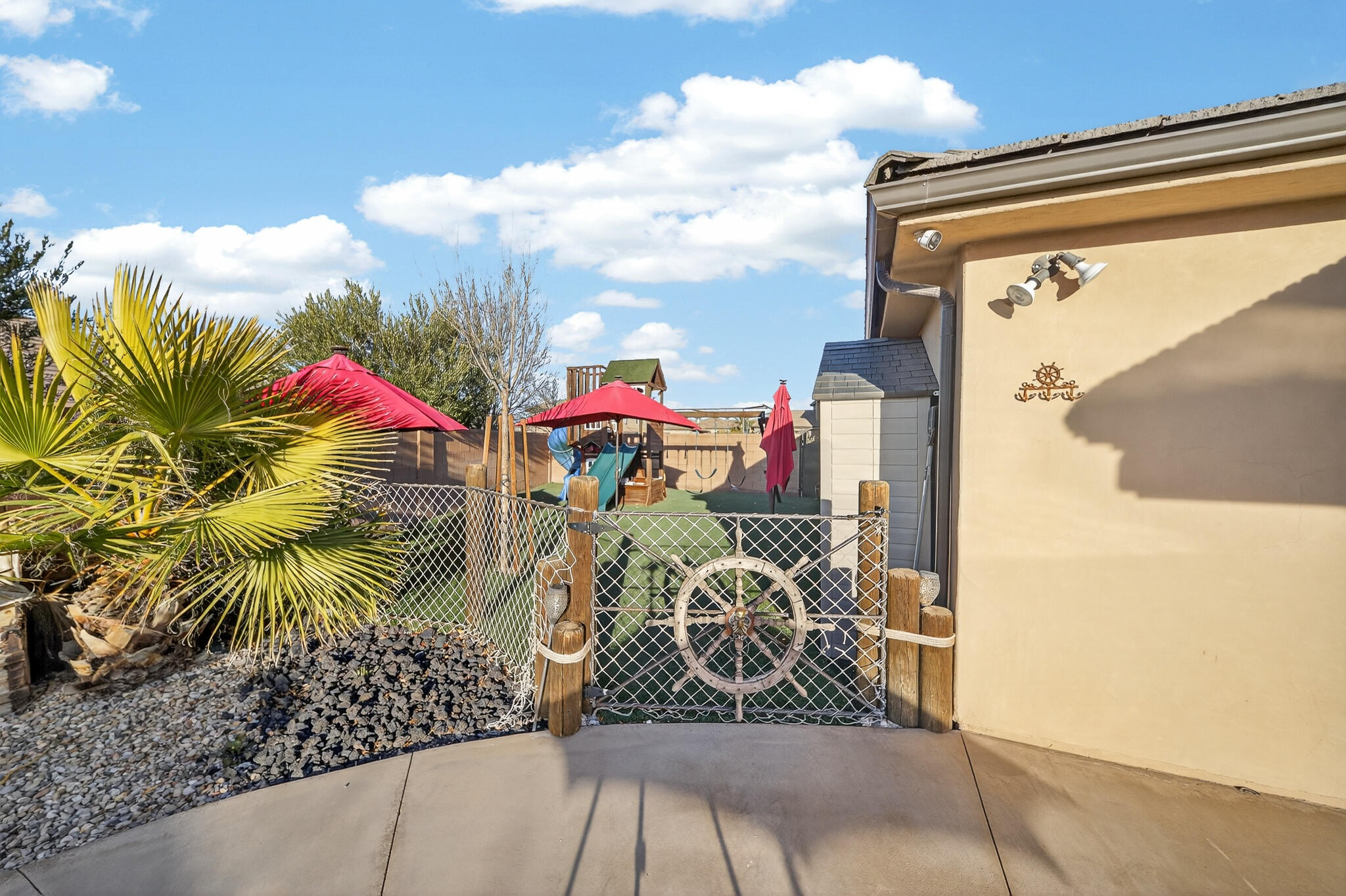 SUN VALLEY ESTATES - Residential