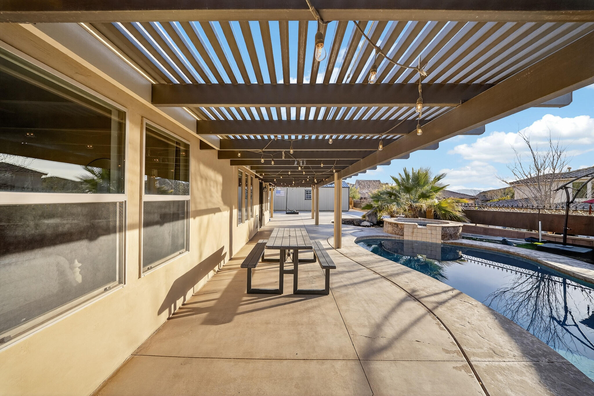 SUN VALLEY ESTATES - Residential