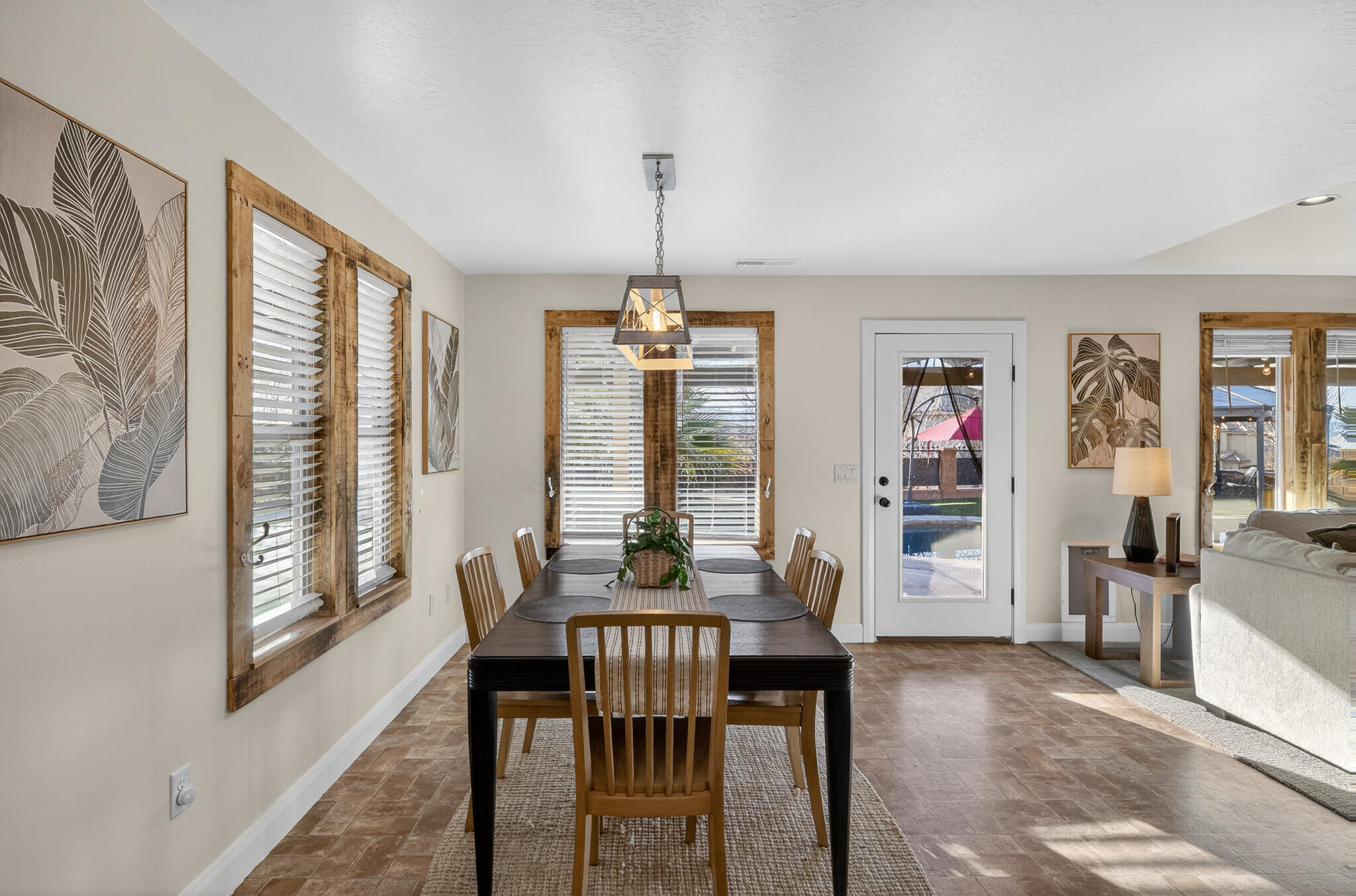 SUN VALLEY ESTATES - Residential