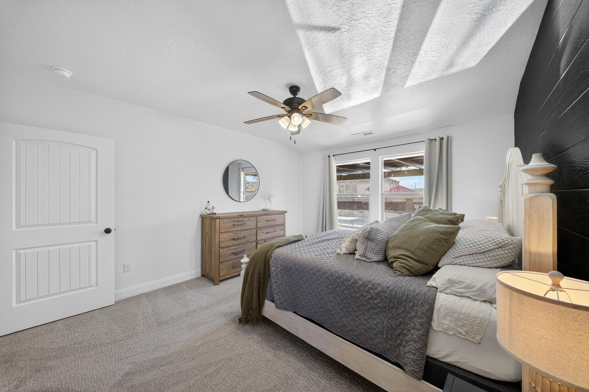 SUN VALLEY ESTATES - Residential