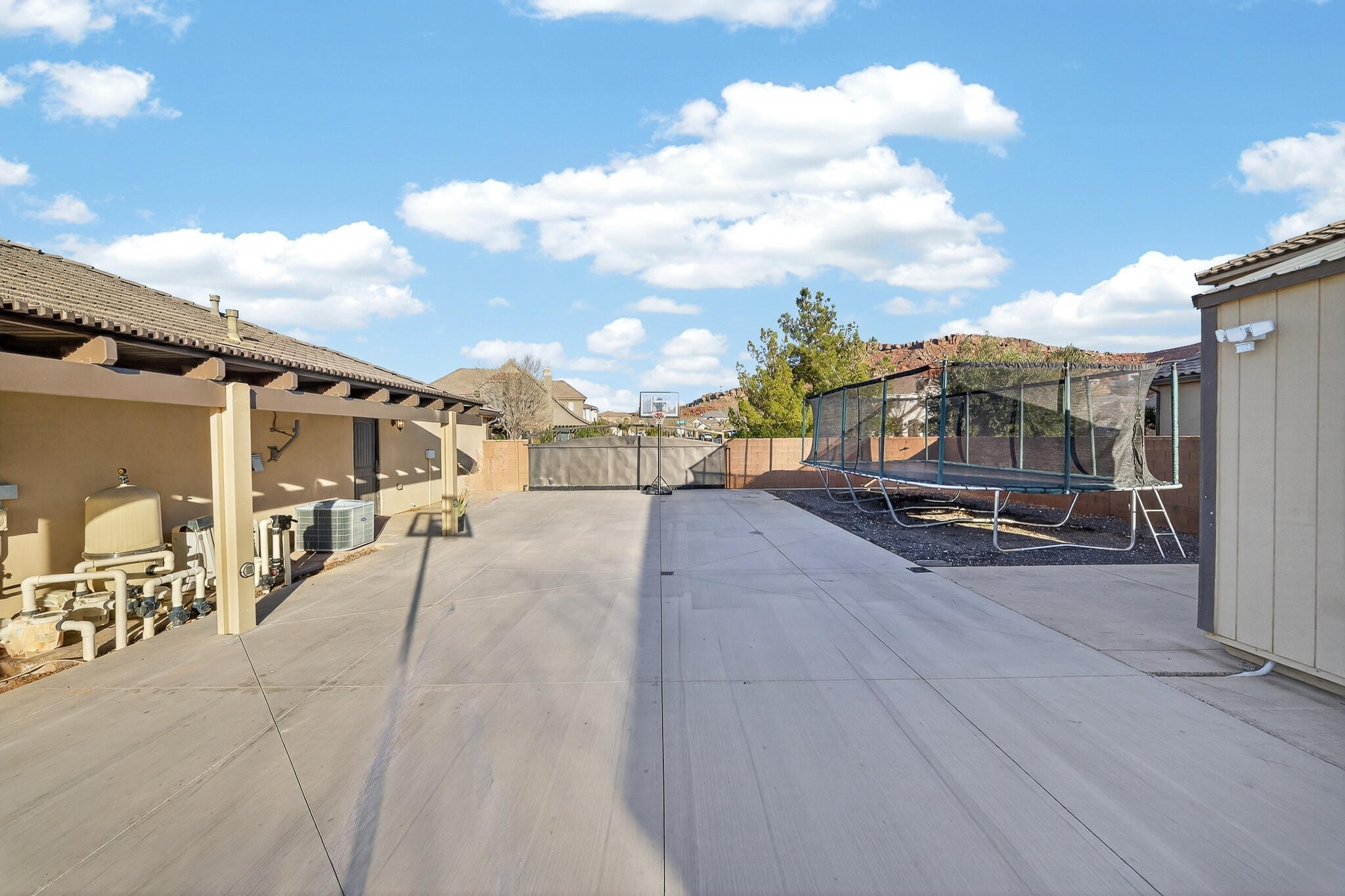 SUN VALLEY ESTATES - Residential